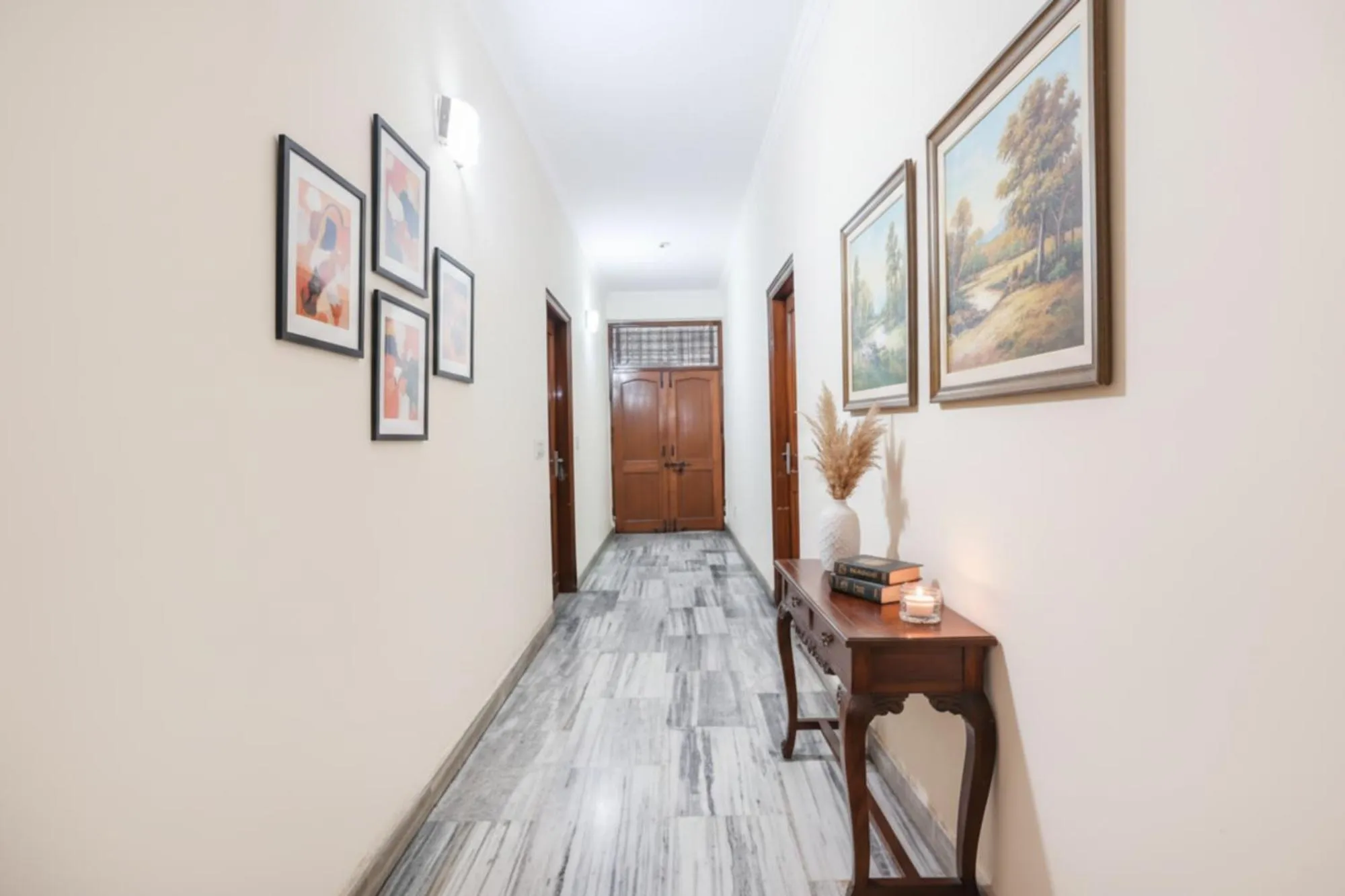 Lobby or reception in FabHotel Ivy Inn Sector 35