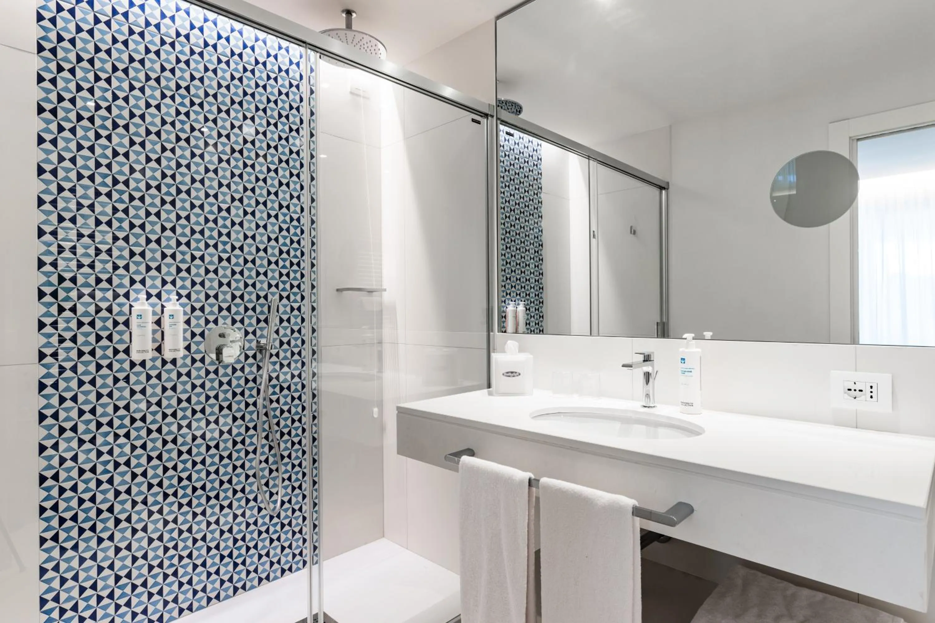 Bathroom in Hotel Tirrenia