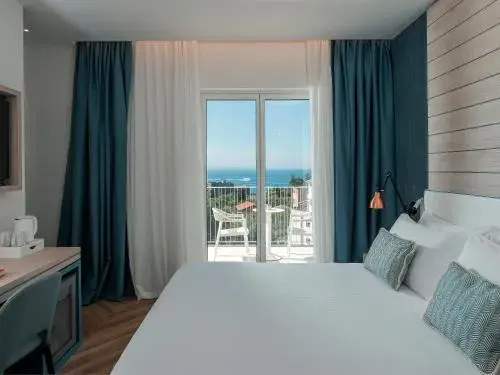 Superior Double or Twin Room with Sea View in Hotel Tirrenia Superior Double or Twin Room with Sea View in Hotel Tirrenia