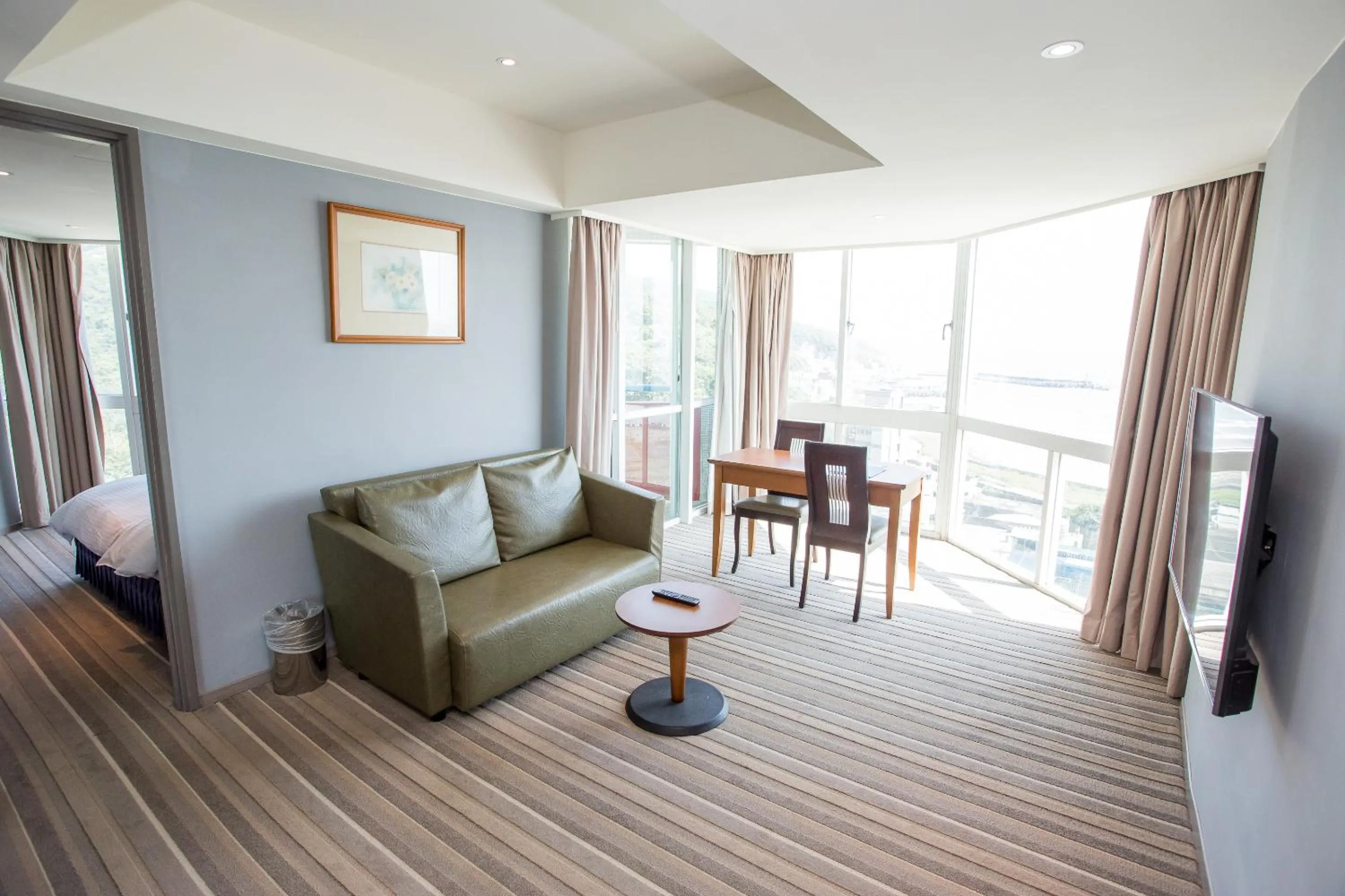 TV and multimedia in CT Green Bay Hot-Spring Hotel