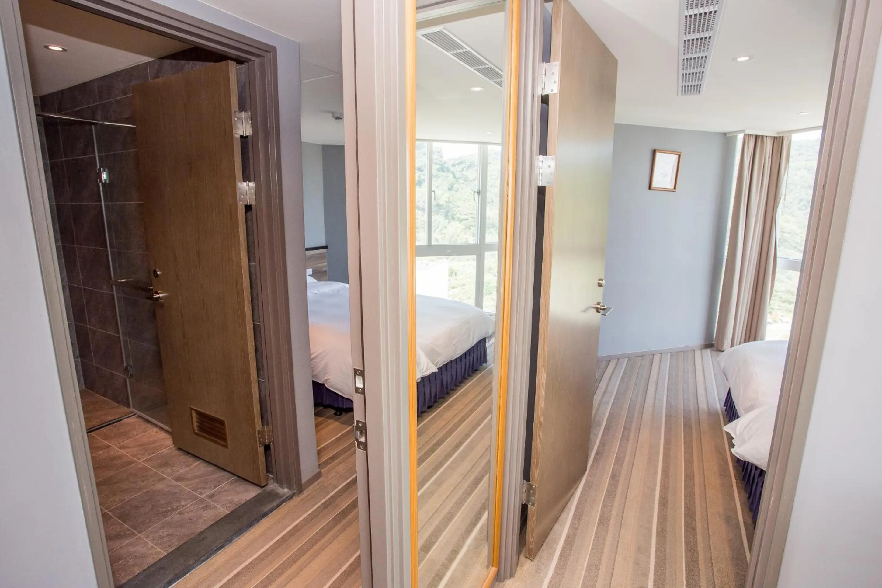 Bed in CT Green Bay Hot-Spring Hotel