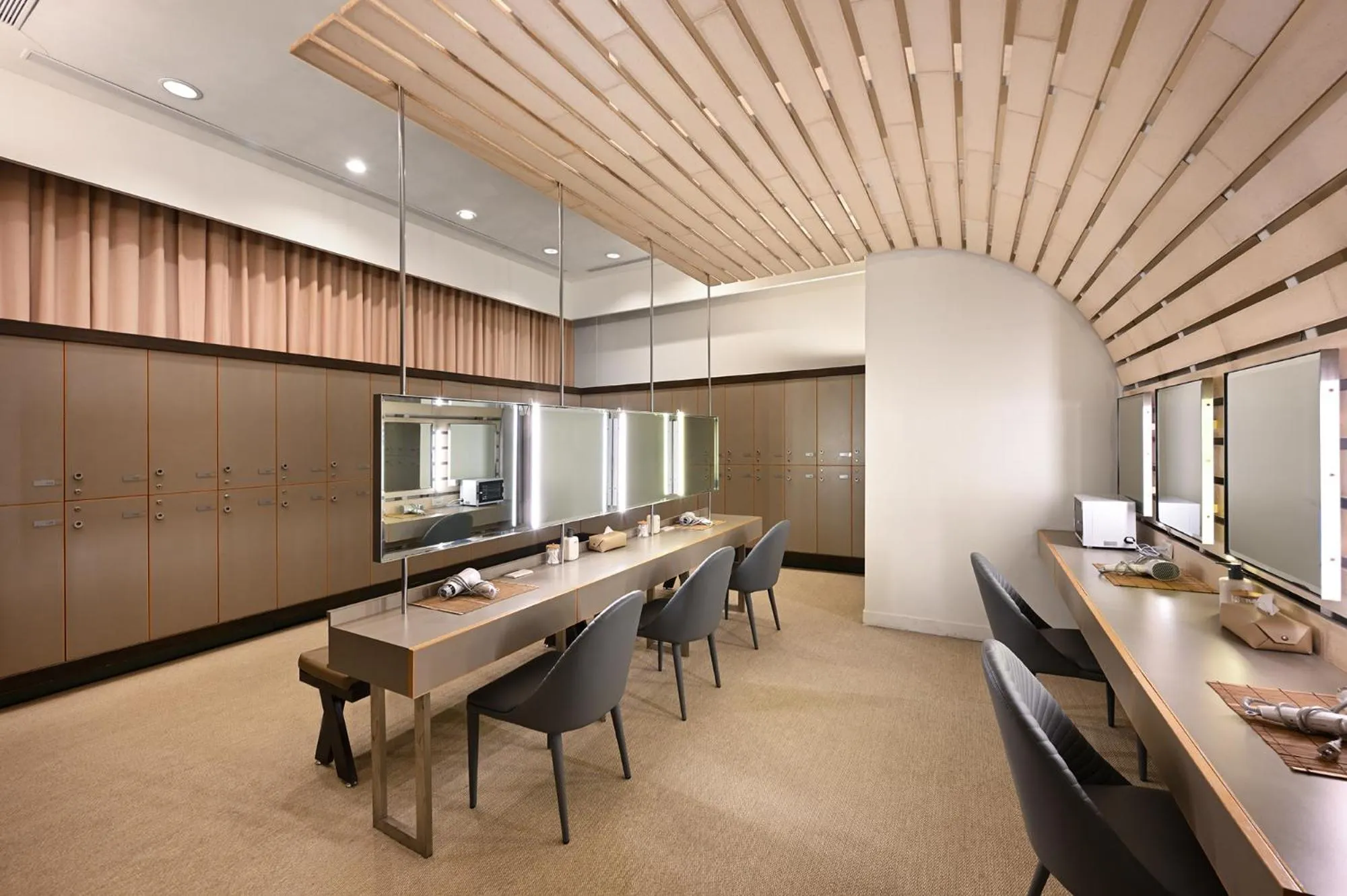 Hot Spring Bath in CT Green Bay Hot-Spring Hotel