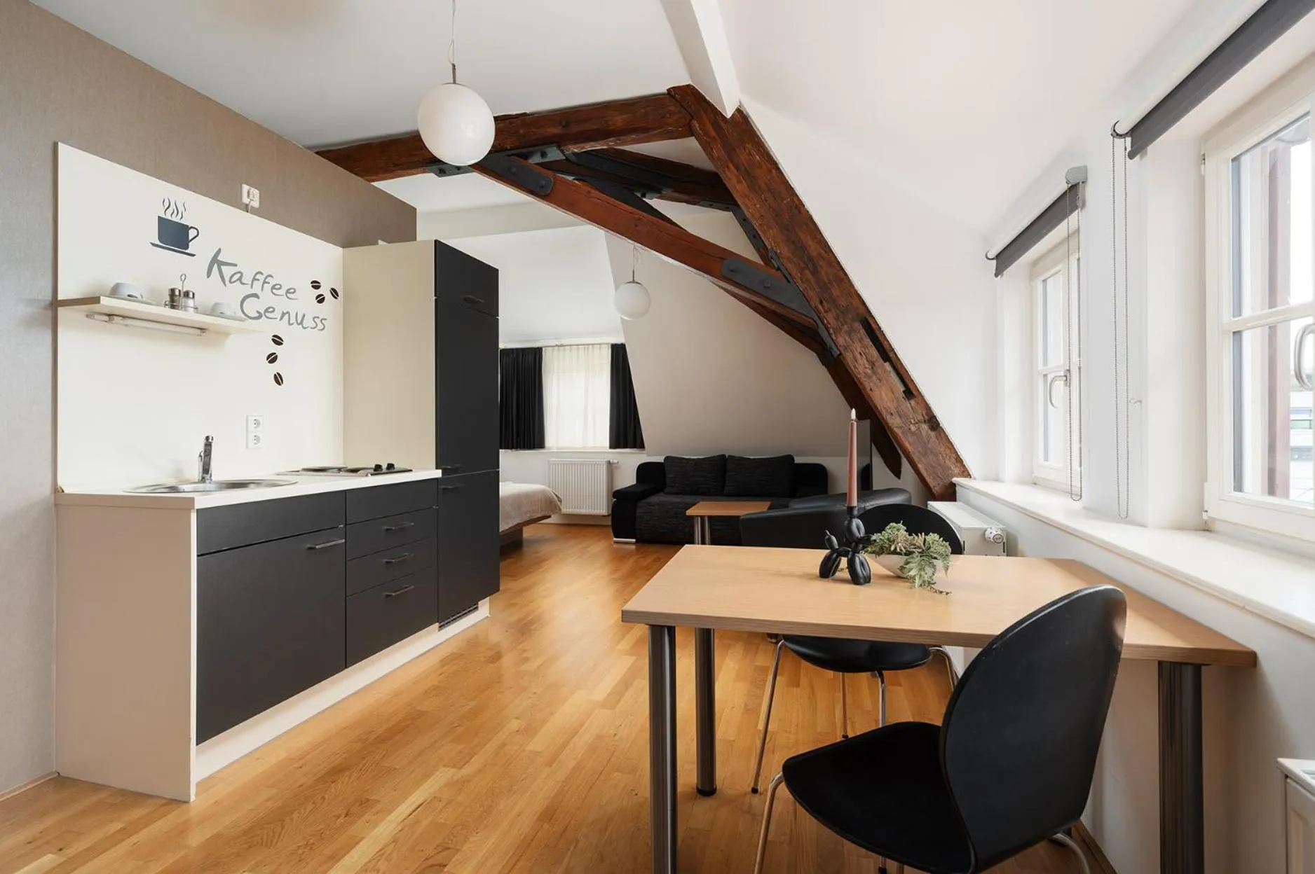 kitchen in Hotel CampusZwei Komfortable Doppelzimmer & Apartments mit Küche Zentral in Ludwigsburg ideal für Business & Langzeitaufenthalte optional mit Frühstück