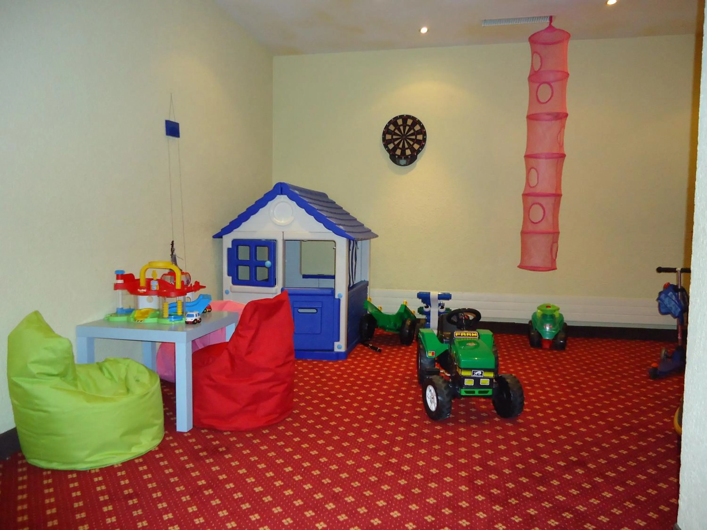Children play ground in Hotel Quellenhof Leukerbad