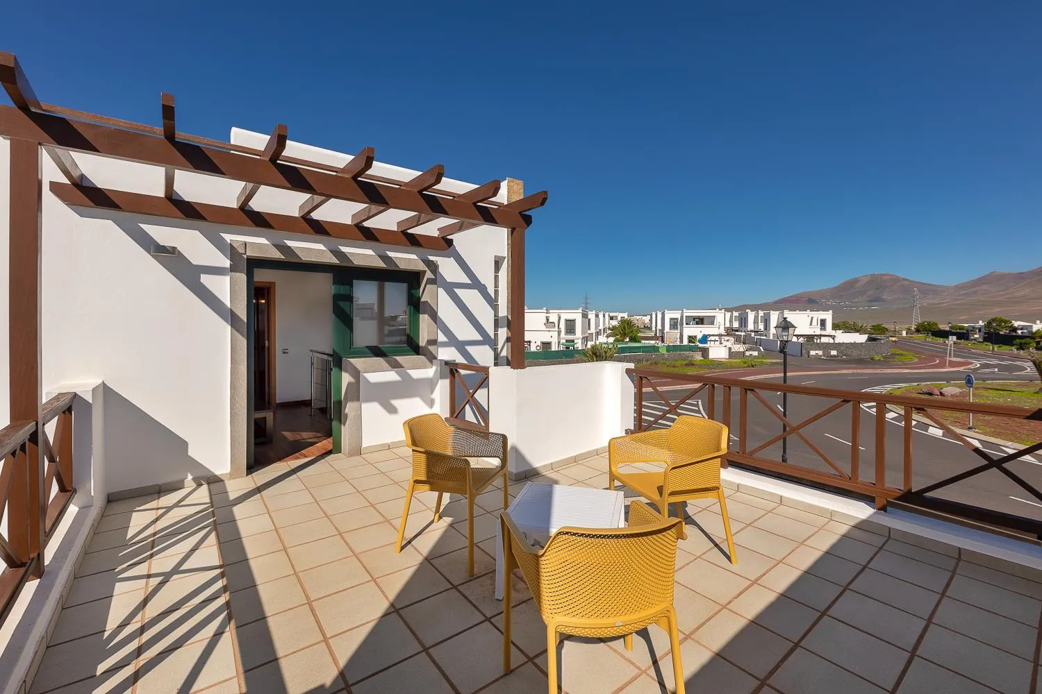 Camelot Holiday Homes by LIVVO