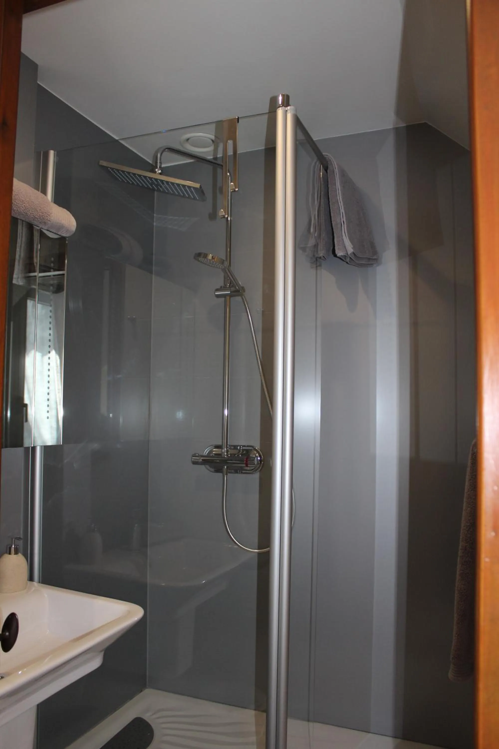 Bathroom in Hypnos Hotel