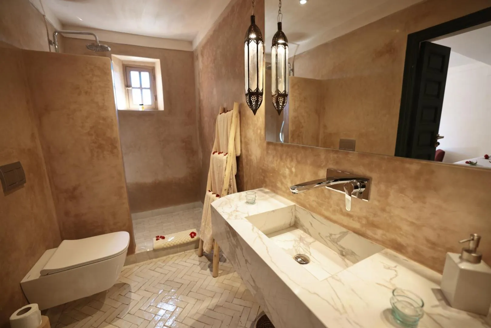 Bathroom in Hotel & Spa Dar Baraka & Karam