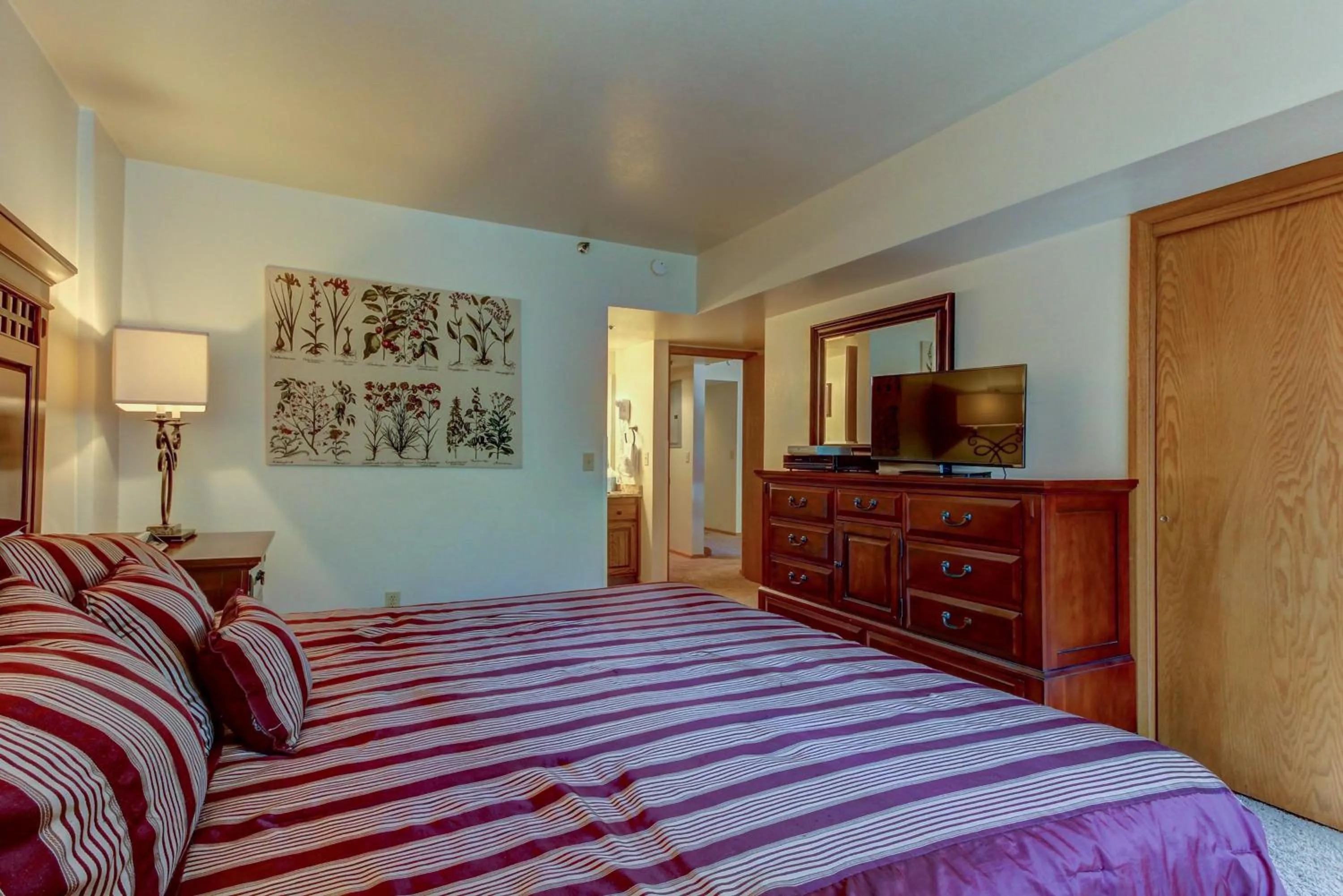 Bed in Park Station Luxury Retreat