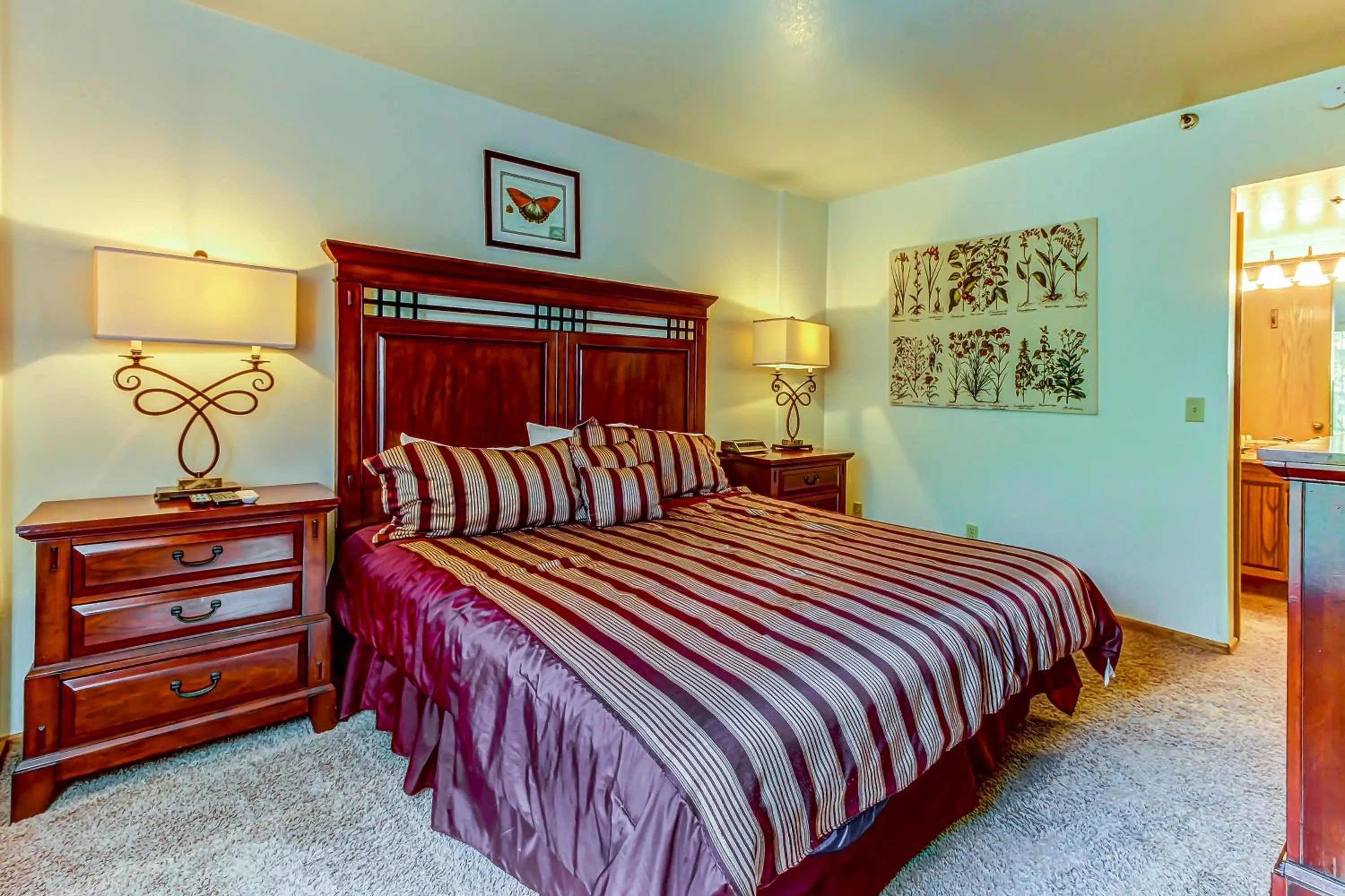 Bed in Park Station Luxury Retreat