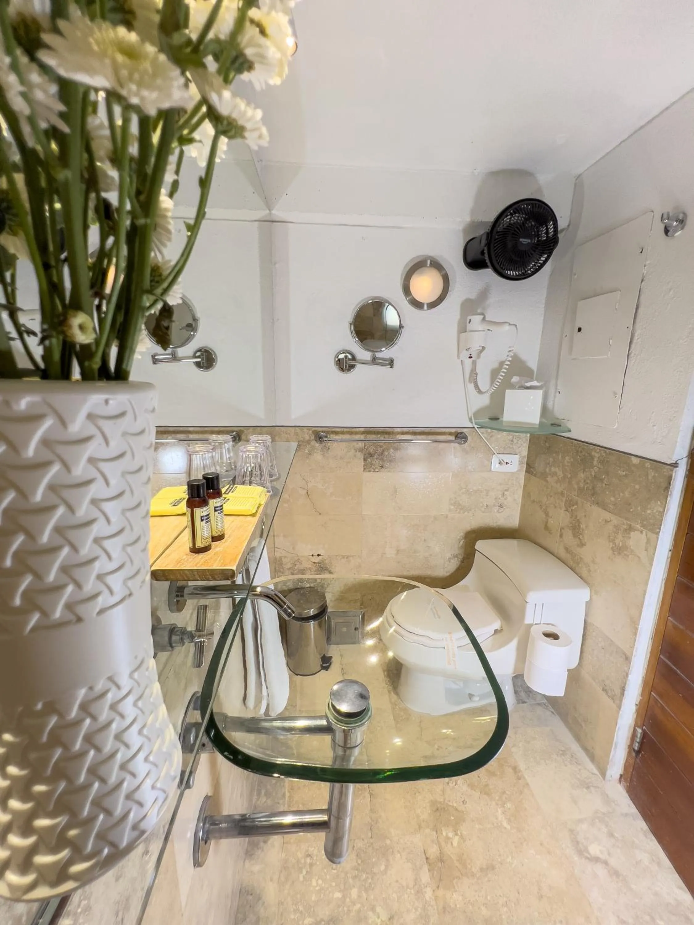 Bathroom in Casa Claver Loft Boutique Hotel