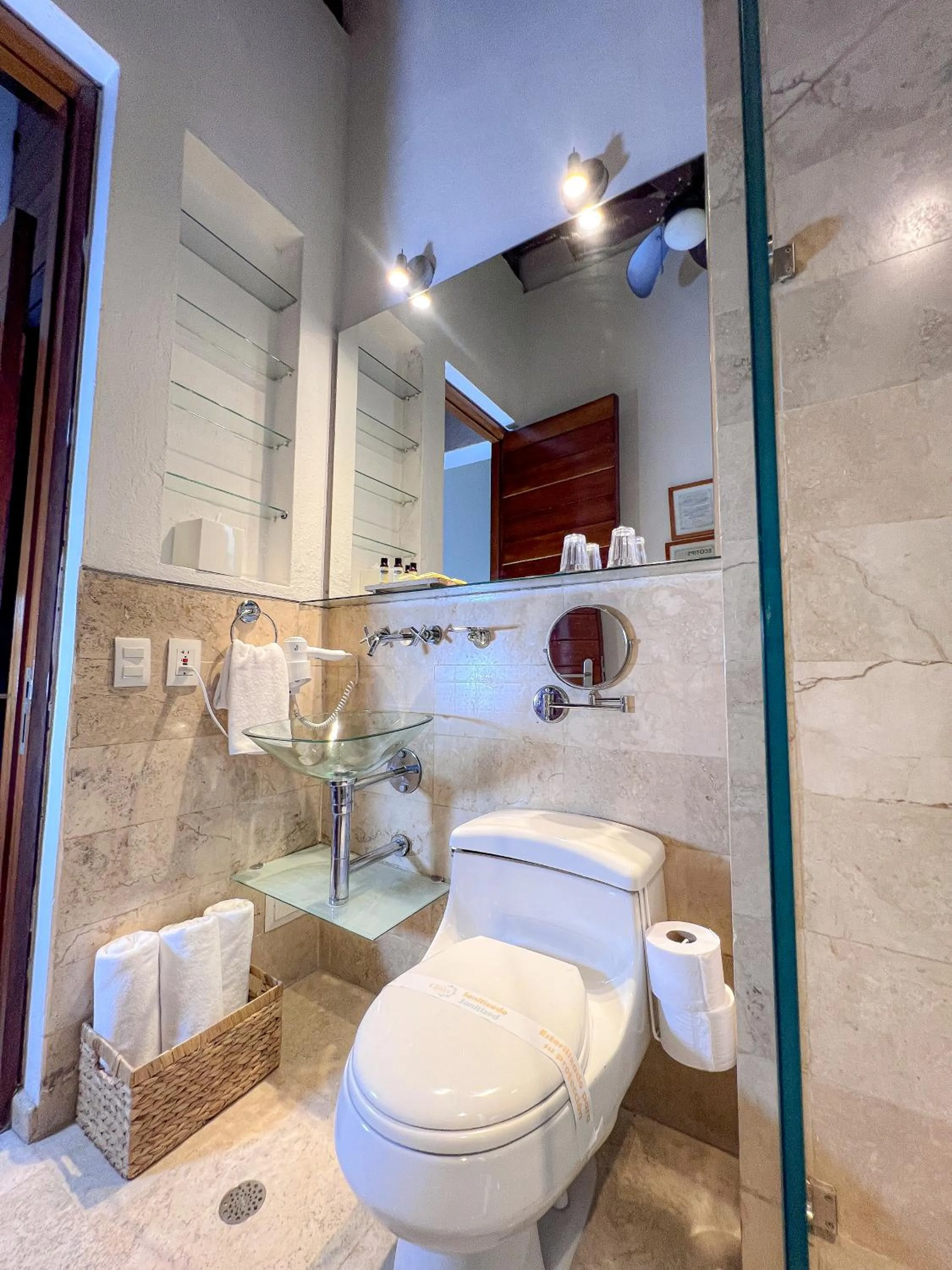 Bathroom in Casa Claver Loft Boutique Hotel