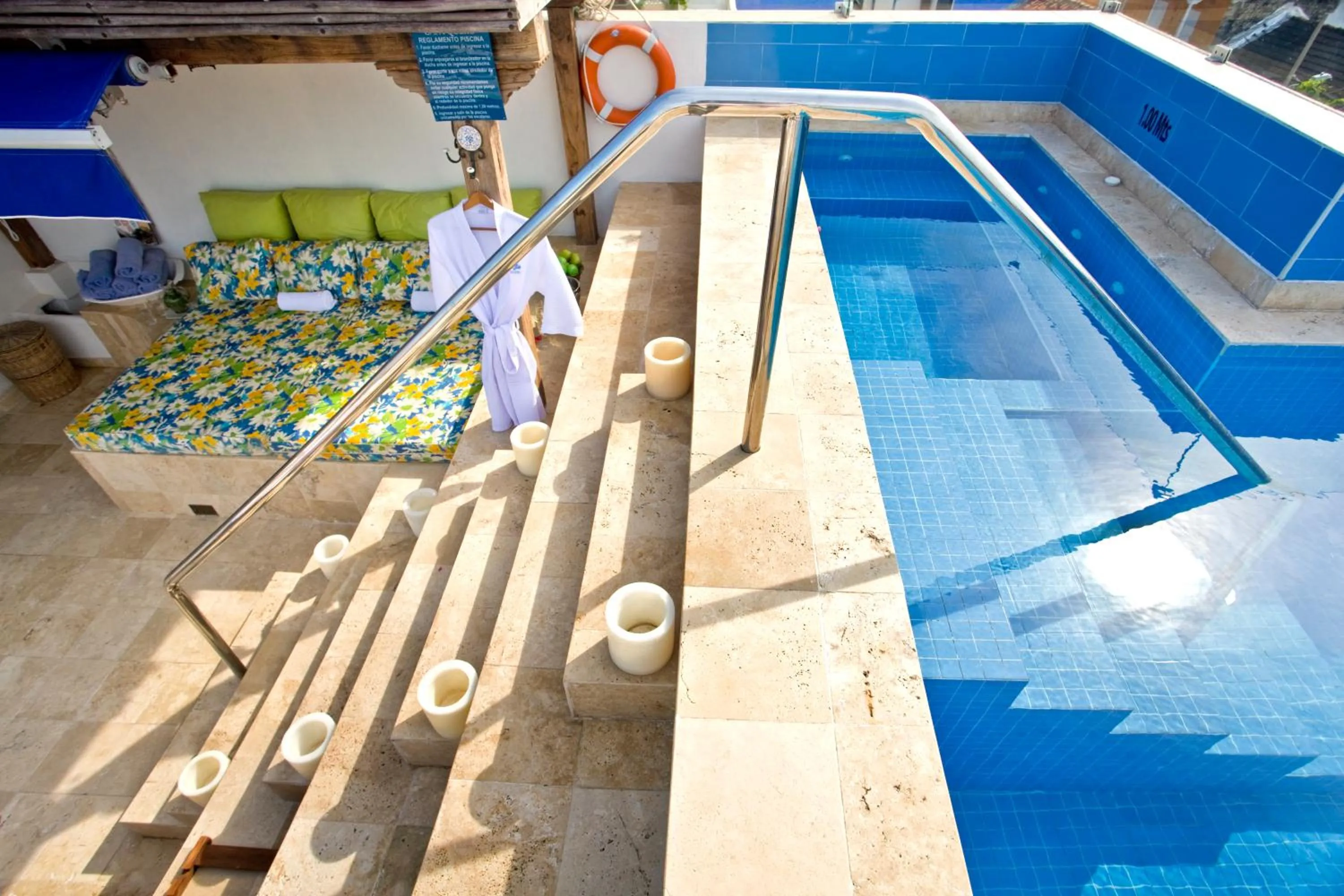 Swimming pool in Hotel Casa Quero