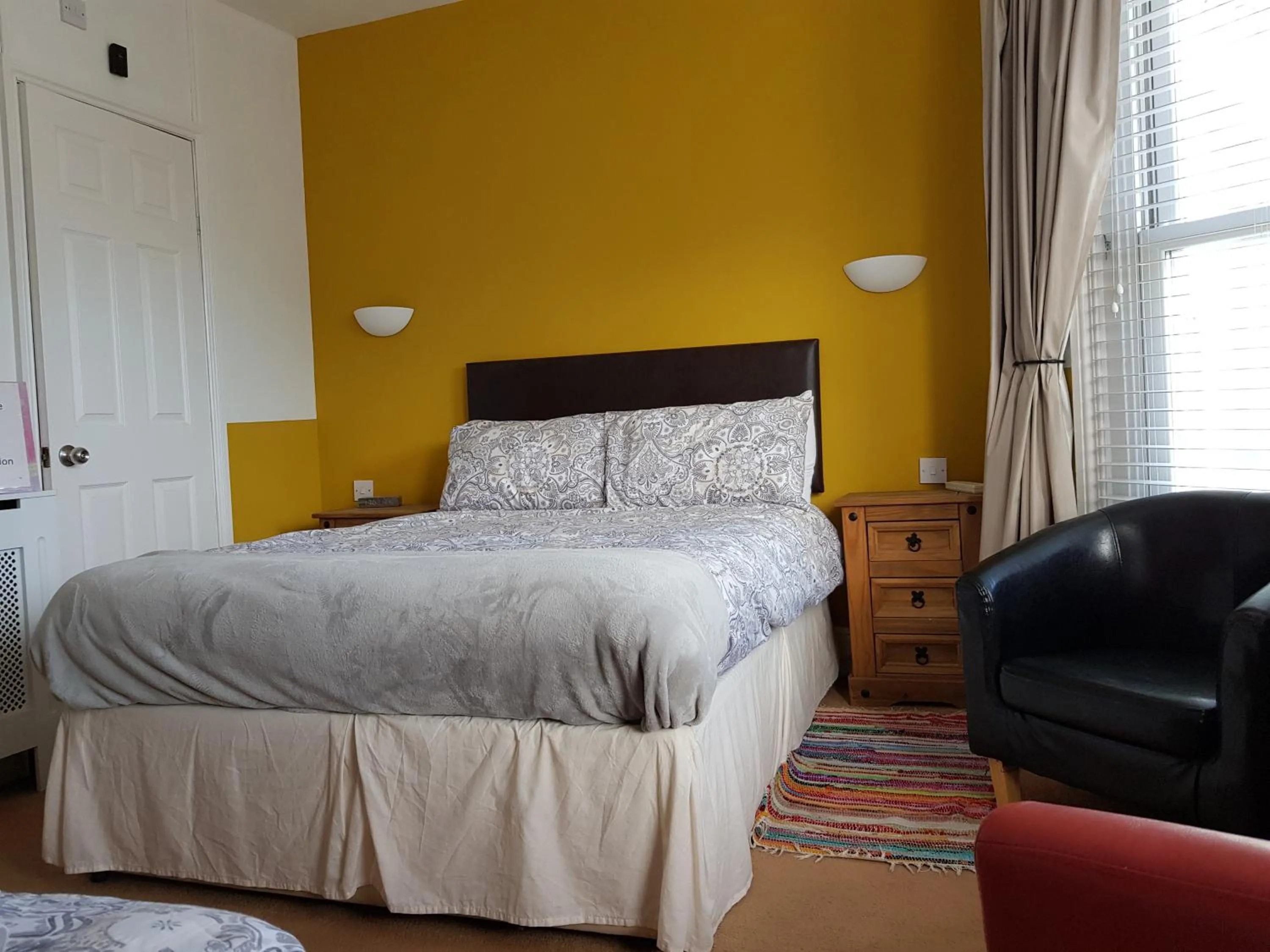 Double or Twin Room with Bathroom in Seamore Guest House