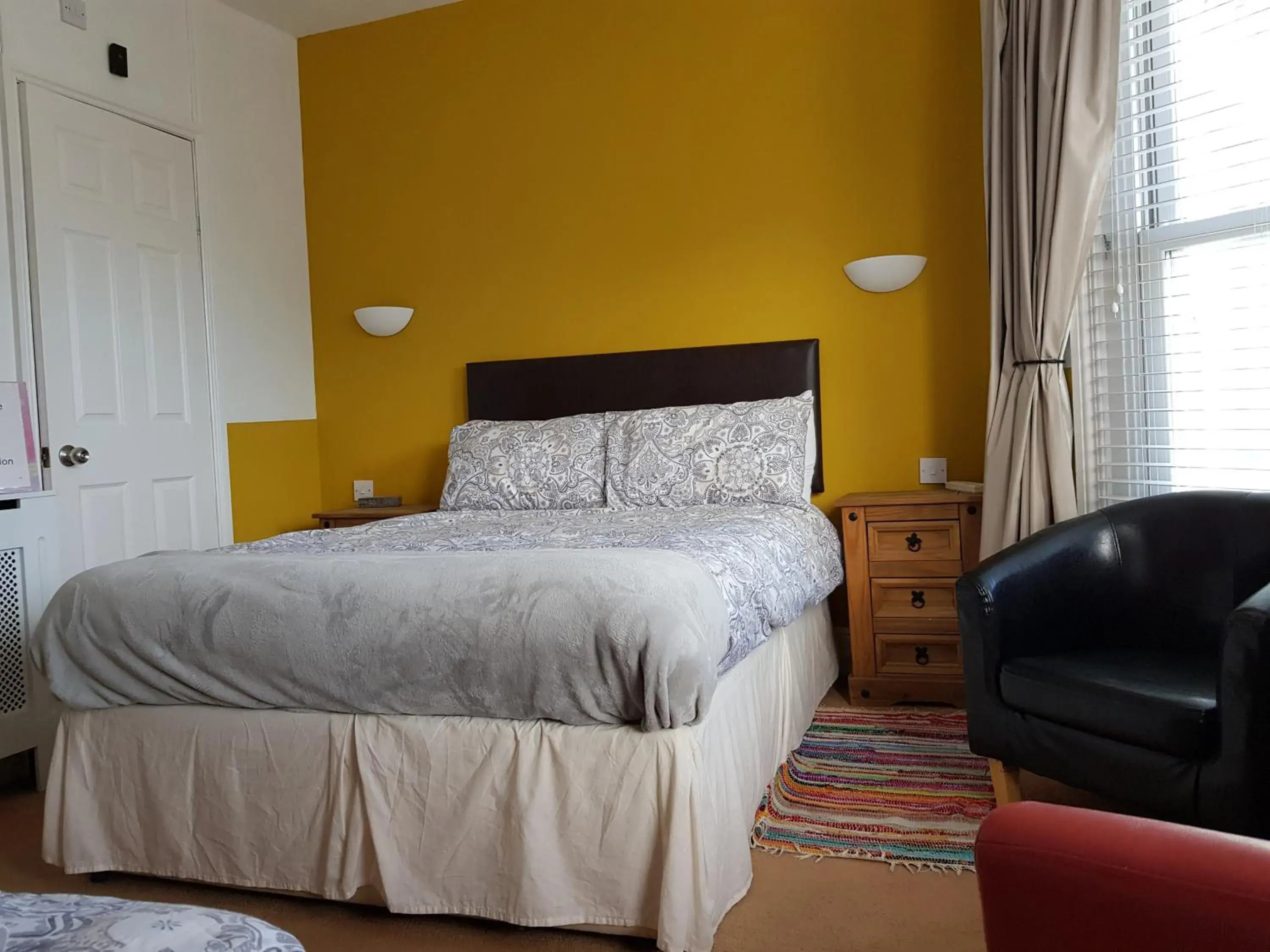 Double or Twin Room with Bathroom in Seamore Guest House Double or Twin Room with Bathroom in Seamore Guest House