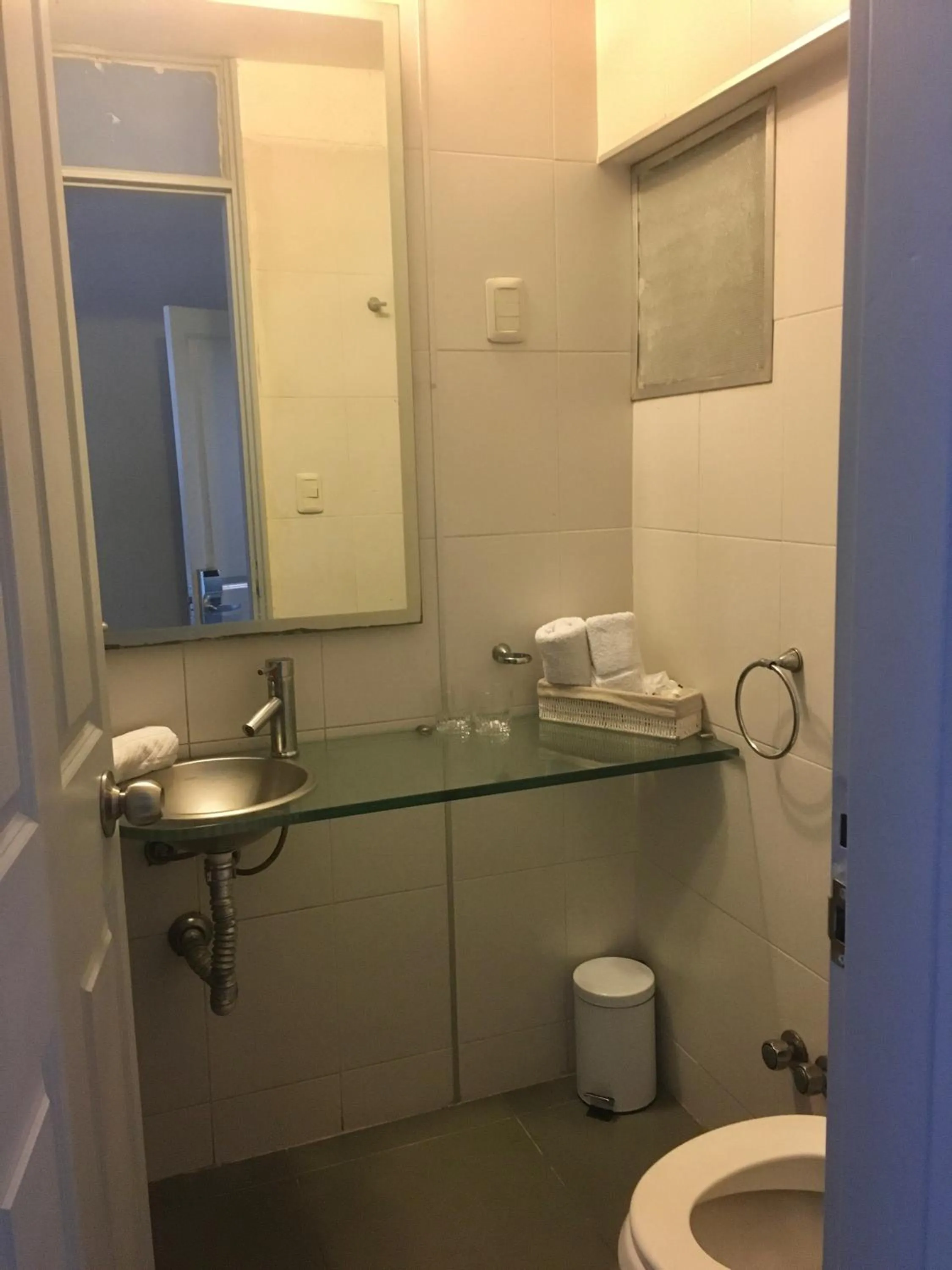 Bathroom in Urbano Hotel