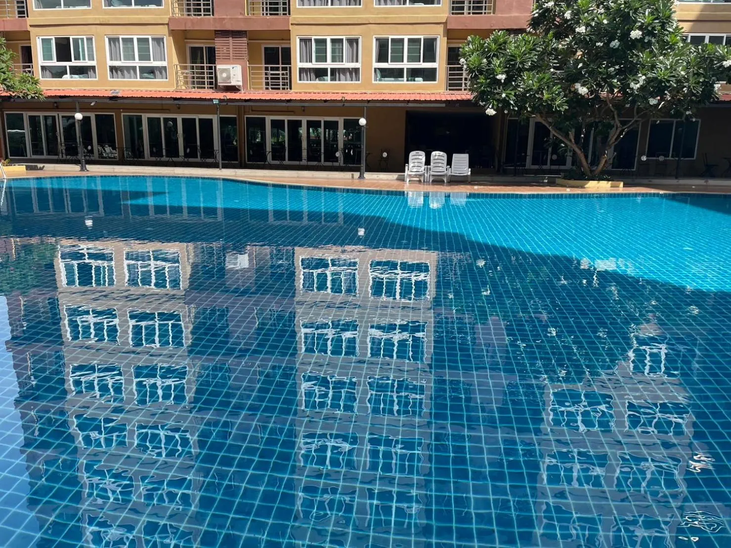 Swimming pool in H2DO Hotel