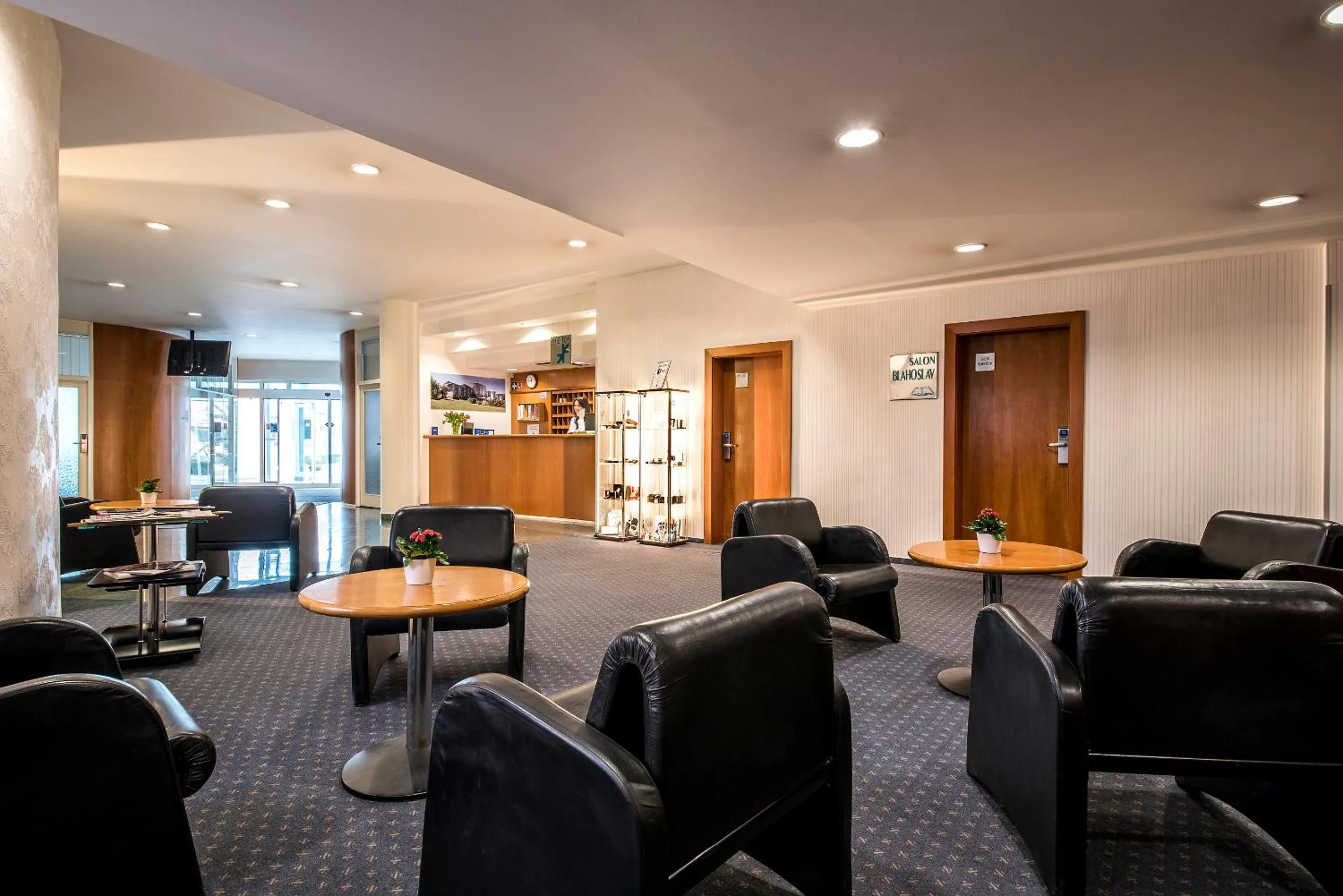 Staff in Hotel Jana Congress & Wellness