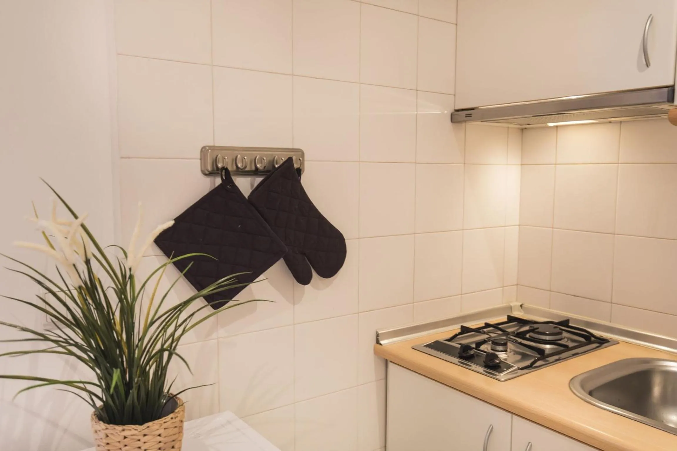 Kitchen or kitchenette in LovelyStay - Charming Marques Flat