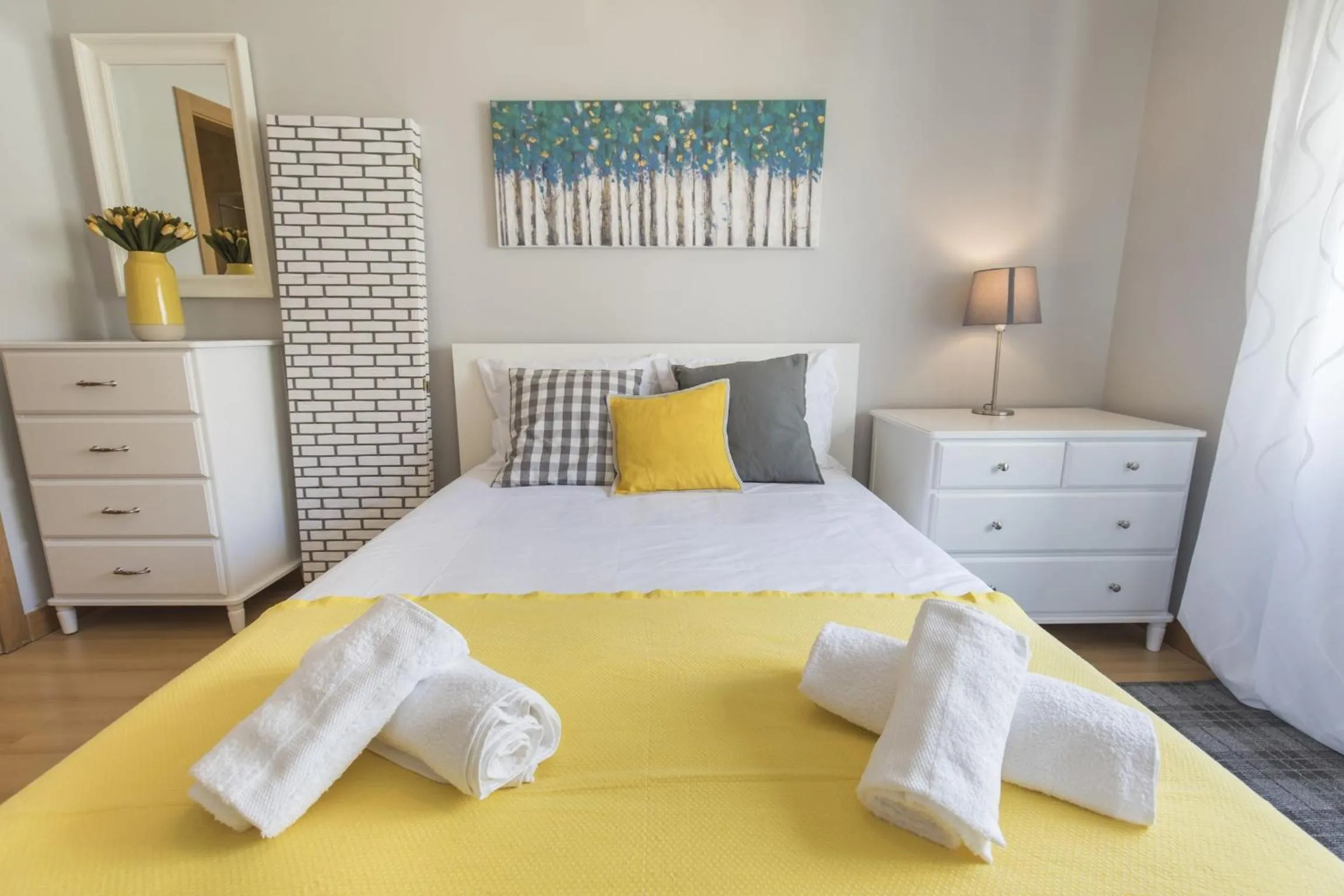 Bed in LovelyStay - Charming Marques Flat