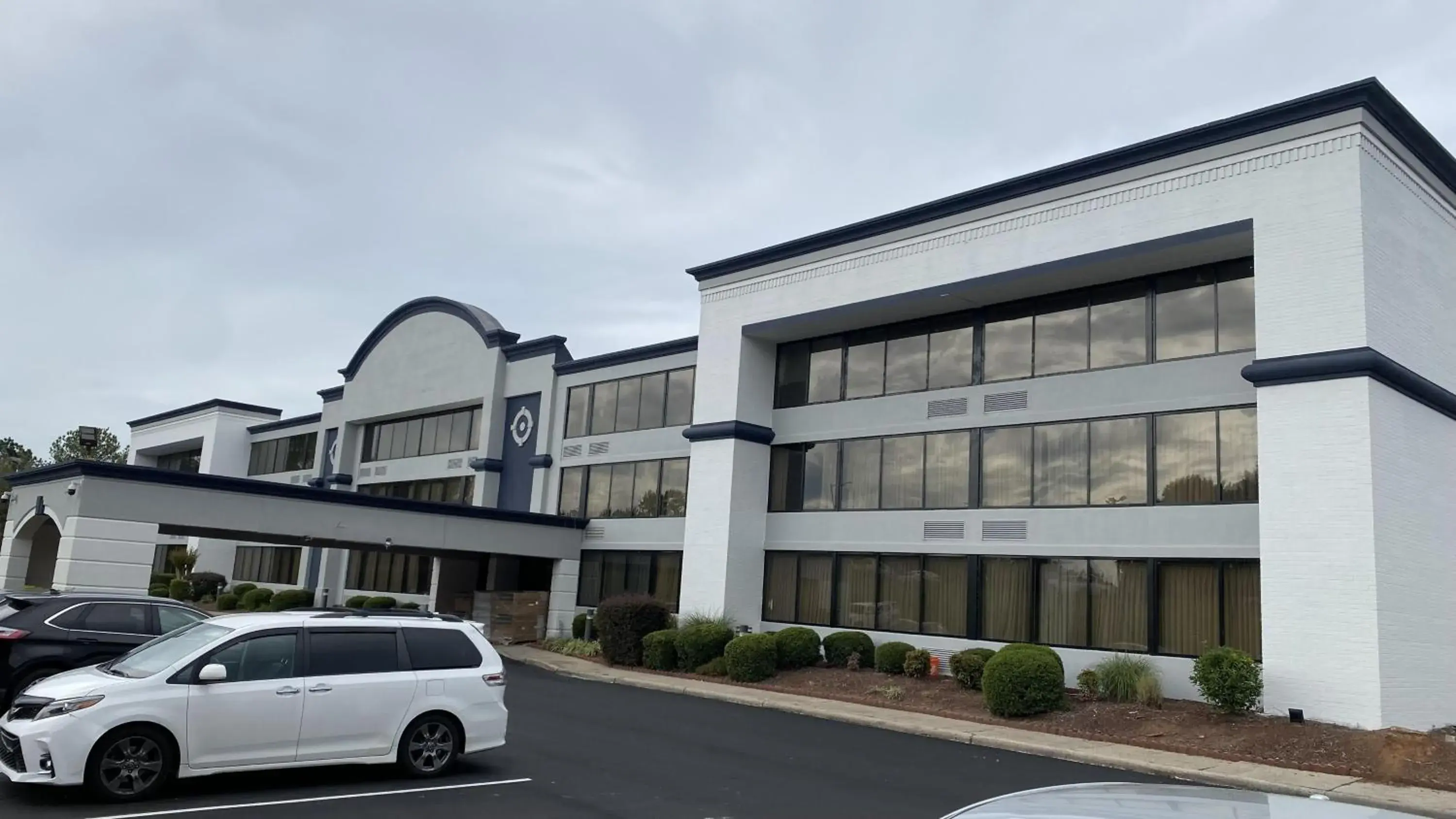 Property building in SureStay by Best Western Charlotte Matthews Property building in SureStay by Best Western Charlotte Matthews