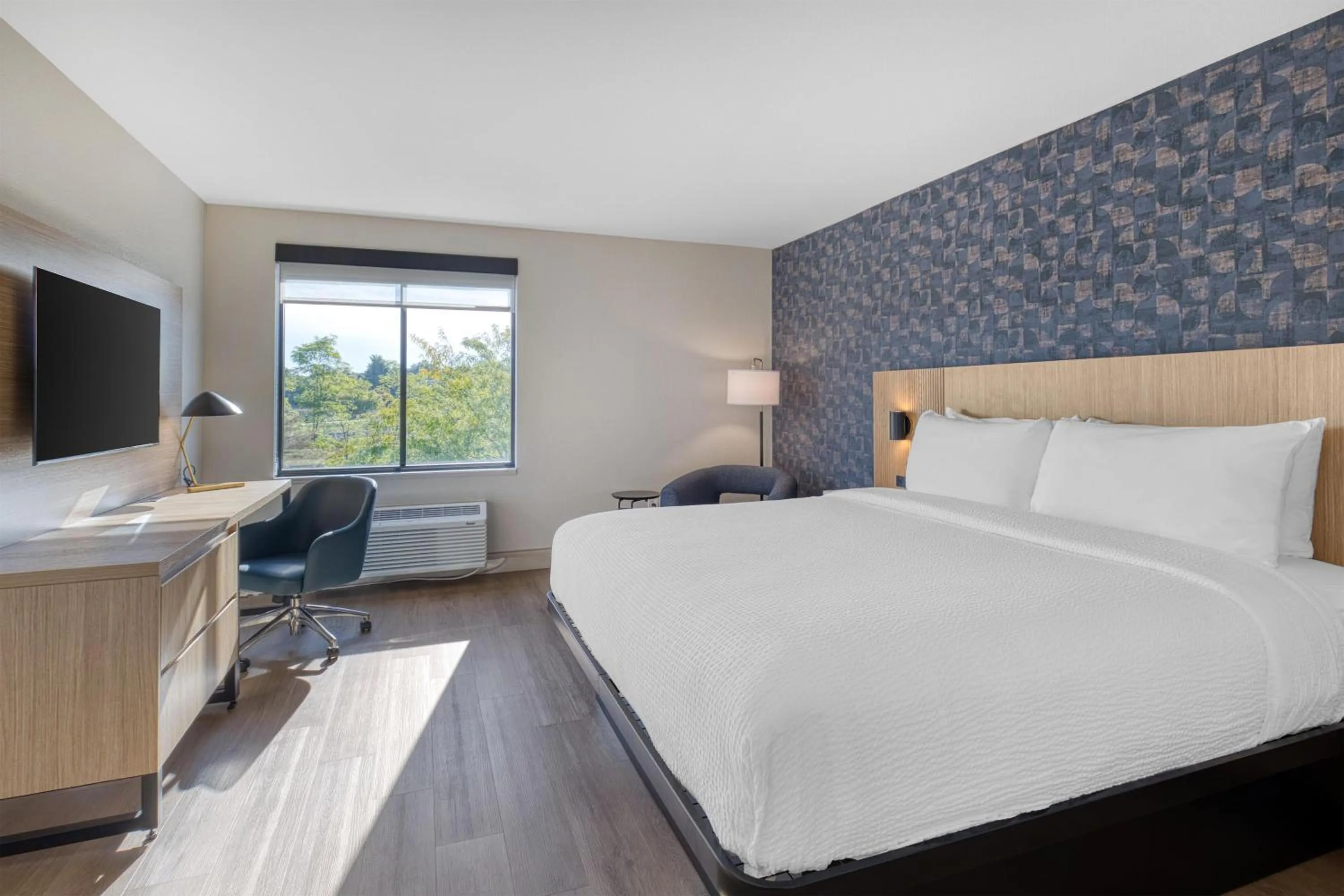 Bedroom, Bed in Best Western Byron Center