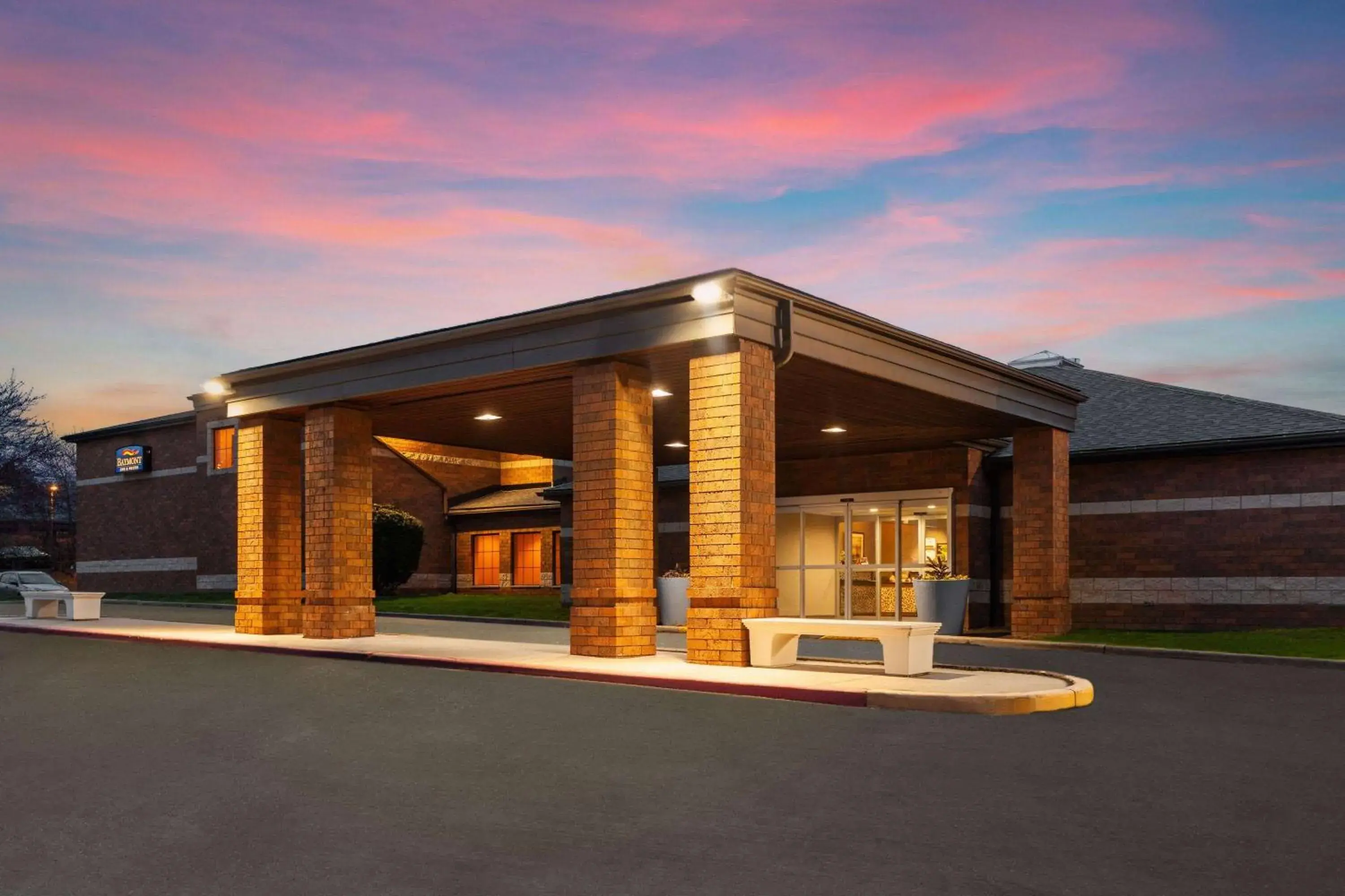 Property building in Baymont by Wyndham Copley Akron Property building in Baymont by Wyndham Copley Akron