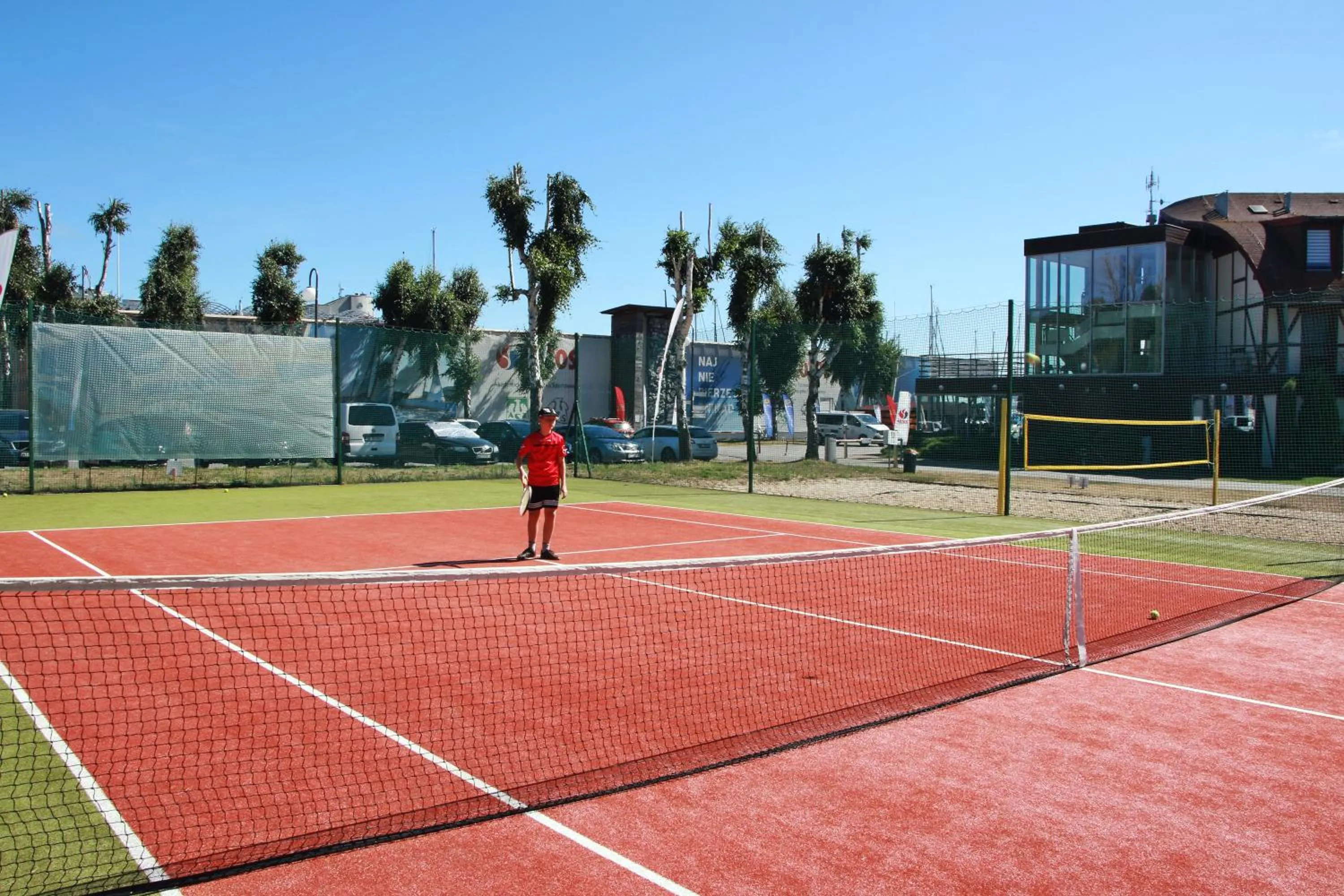 People in Hotel Galion