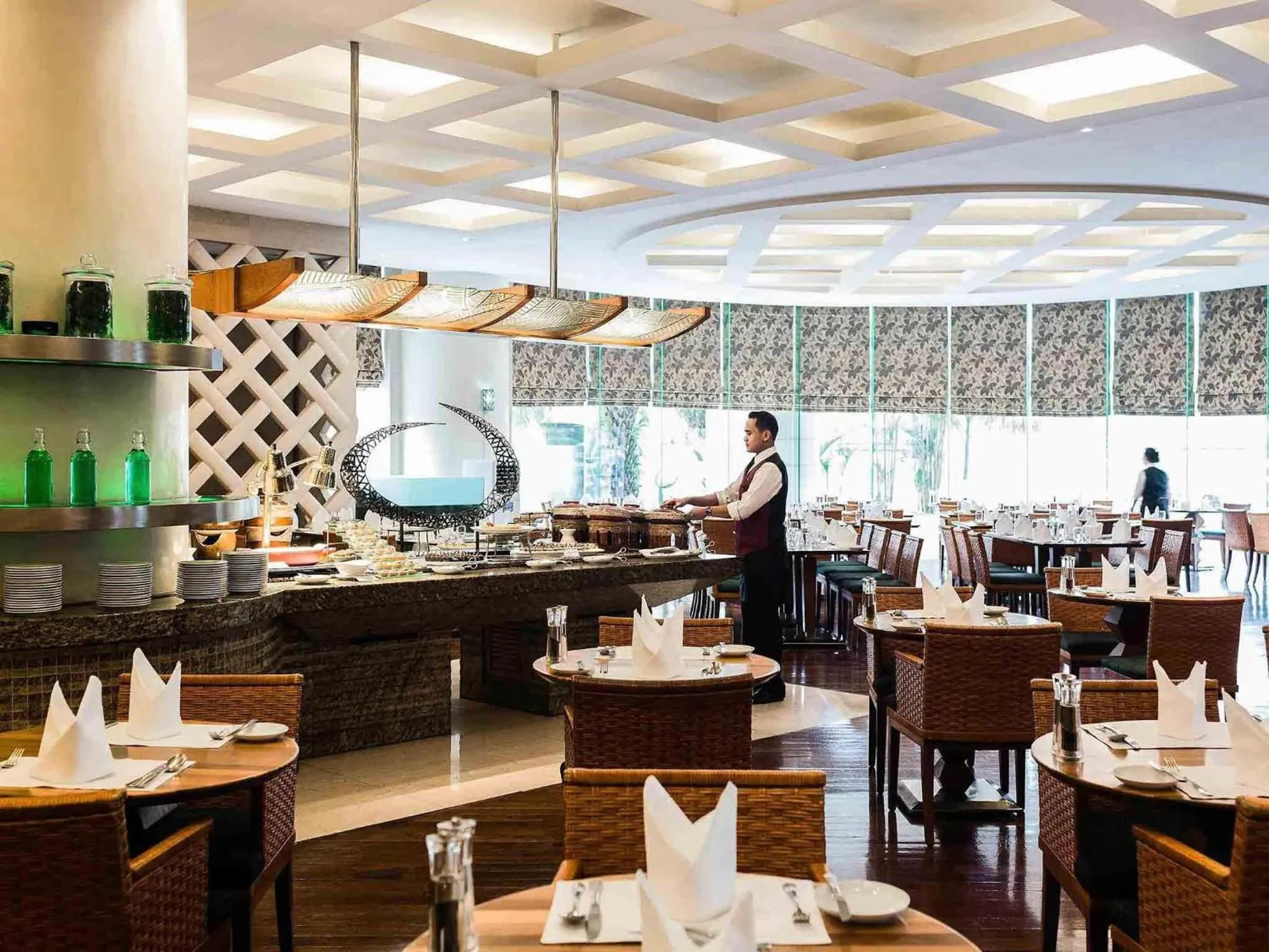 Restaurant/places to eat in Pullman Kuala Lumpur City Centre Hotel & Residences