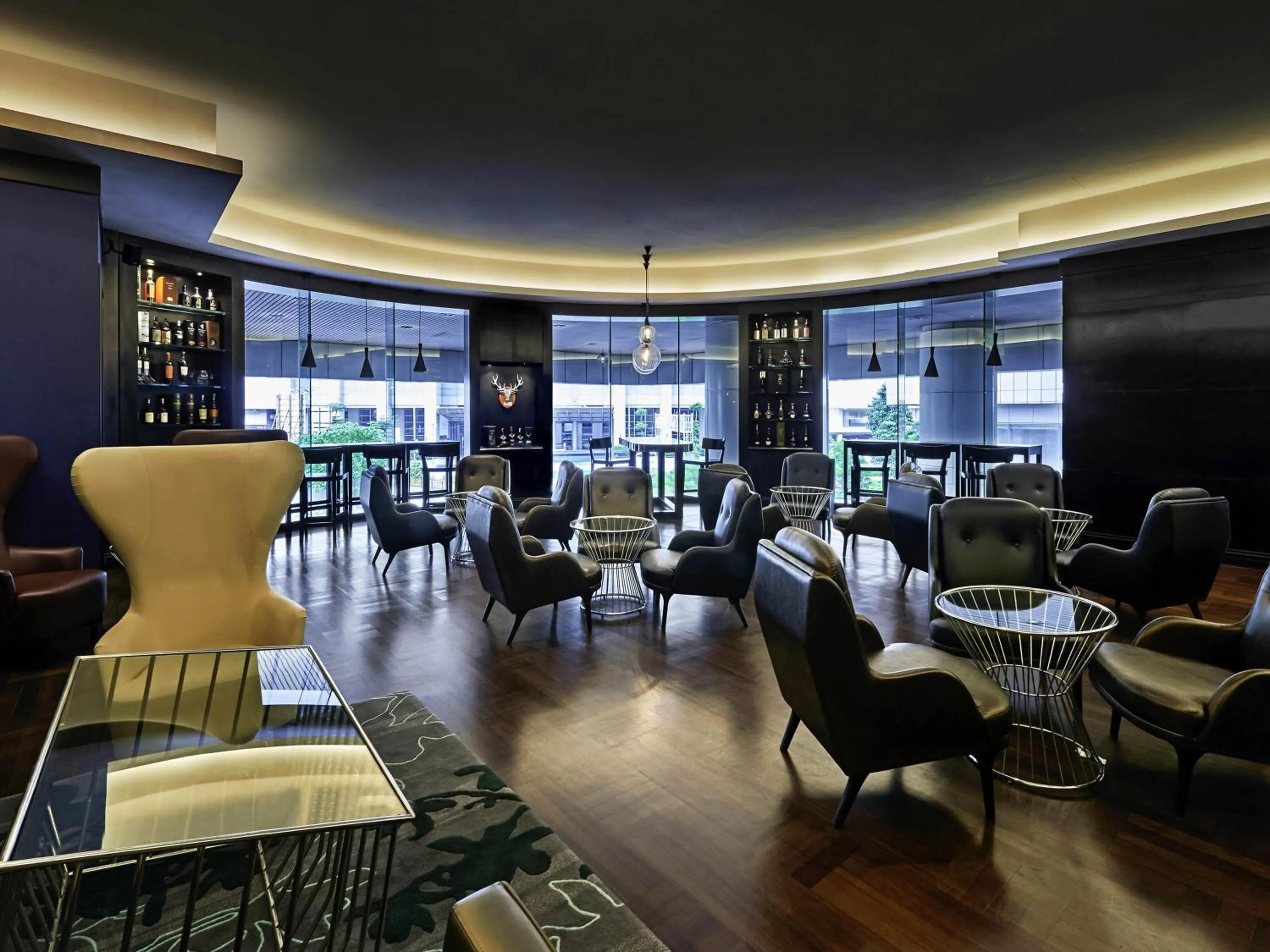 Lounge or bar in Pullman Kuala Lumpur City Centre Hotel & Residences