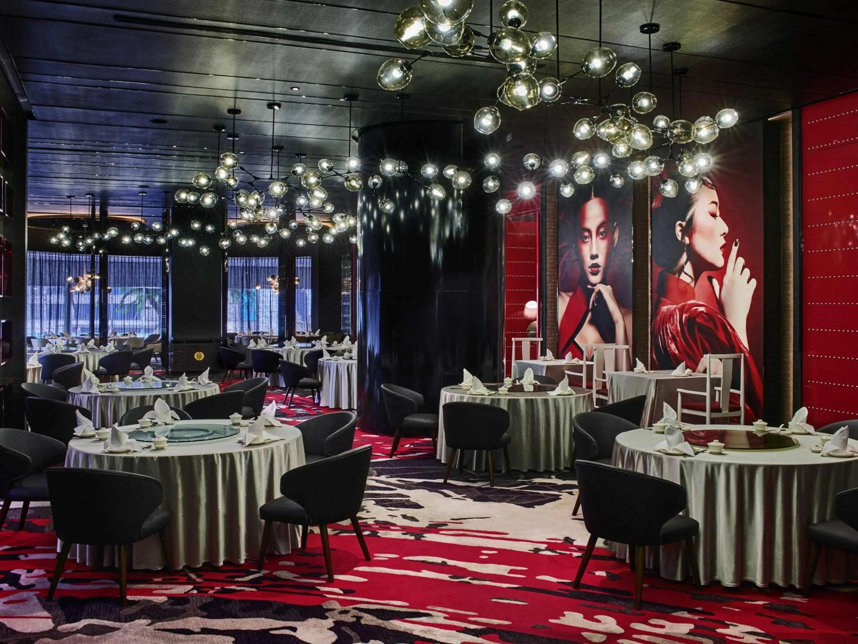 Restaurant/places to eat in Pullman Kuala Lumpur City Centre Hotel & Residences