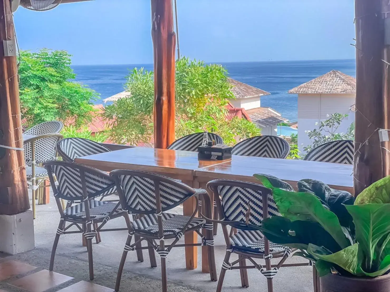 Restaurant/places to eat in Bounty Resort Restaurant/places to eat in Bounty Resort