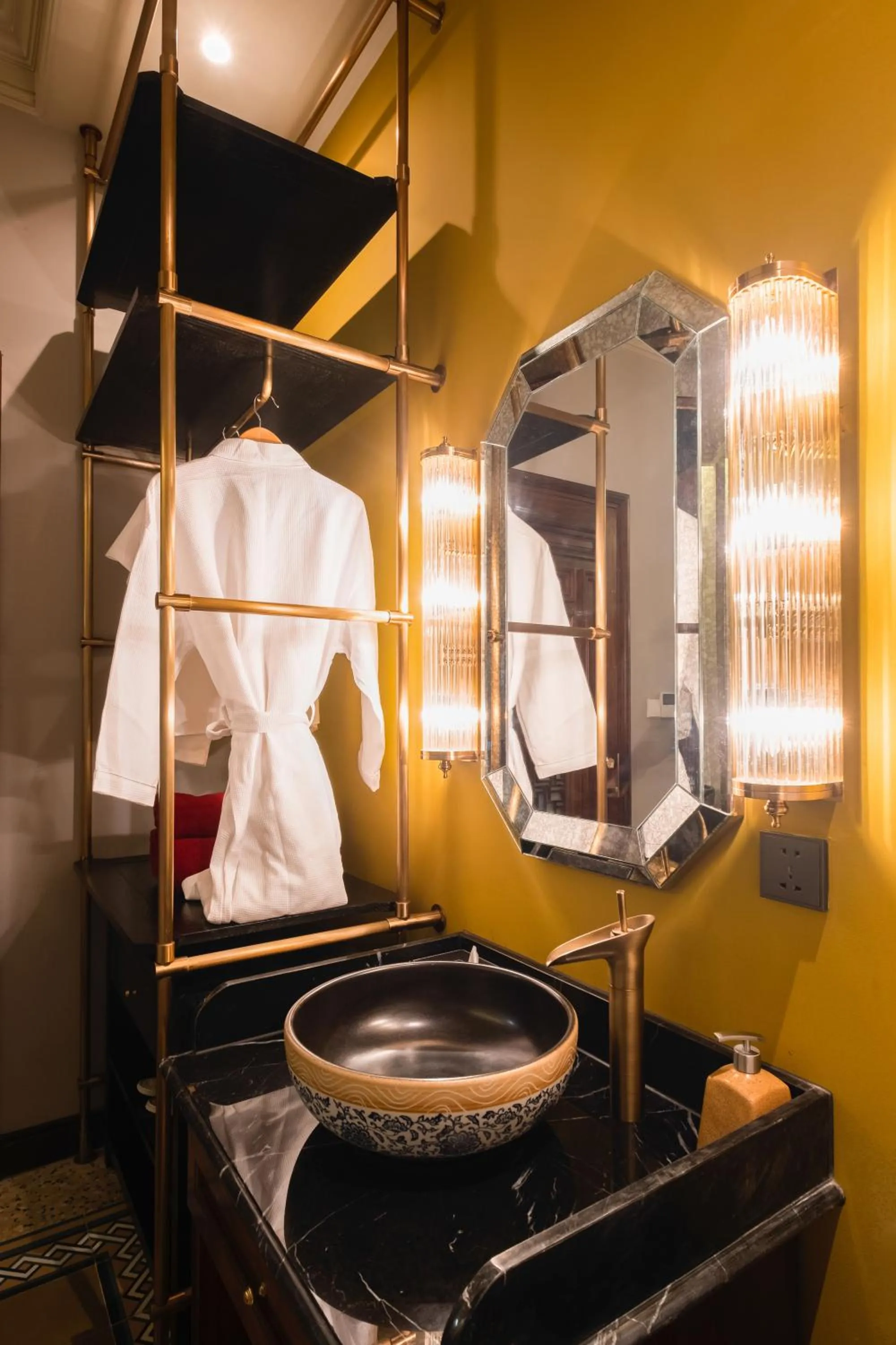 Spa and wellness centre/facilities in Silk Path Grand Hue Hotel