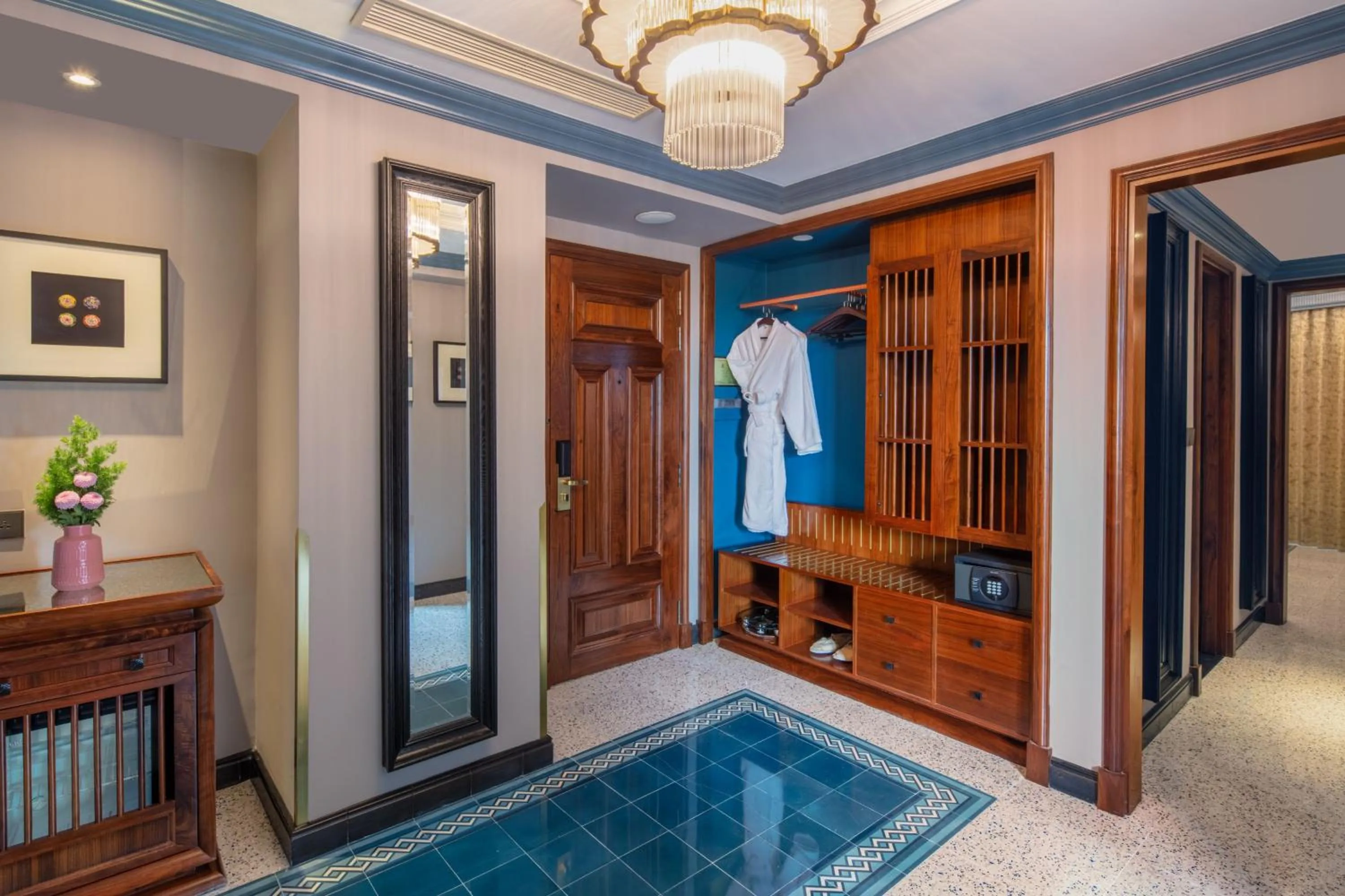 Area and facilities in Silk Path Grand Hue Hotel