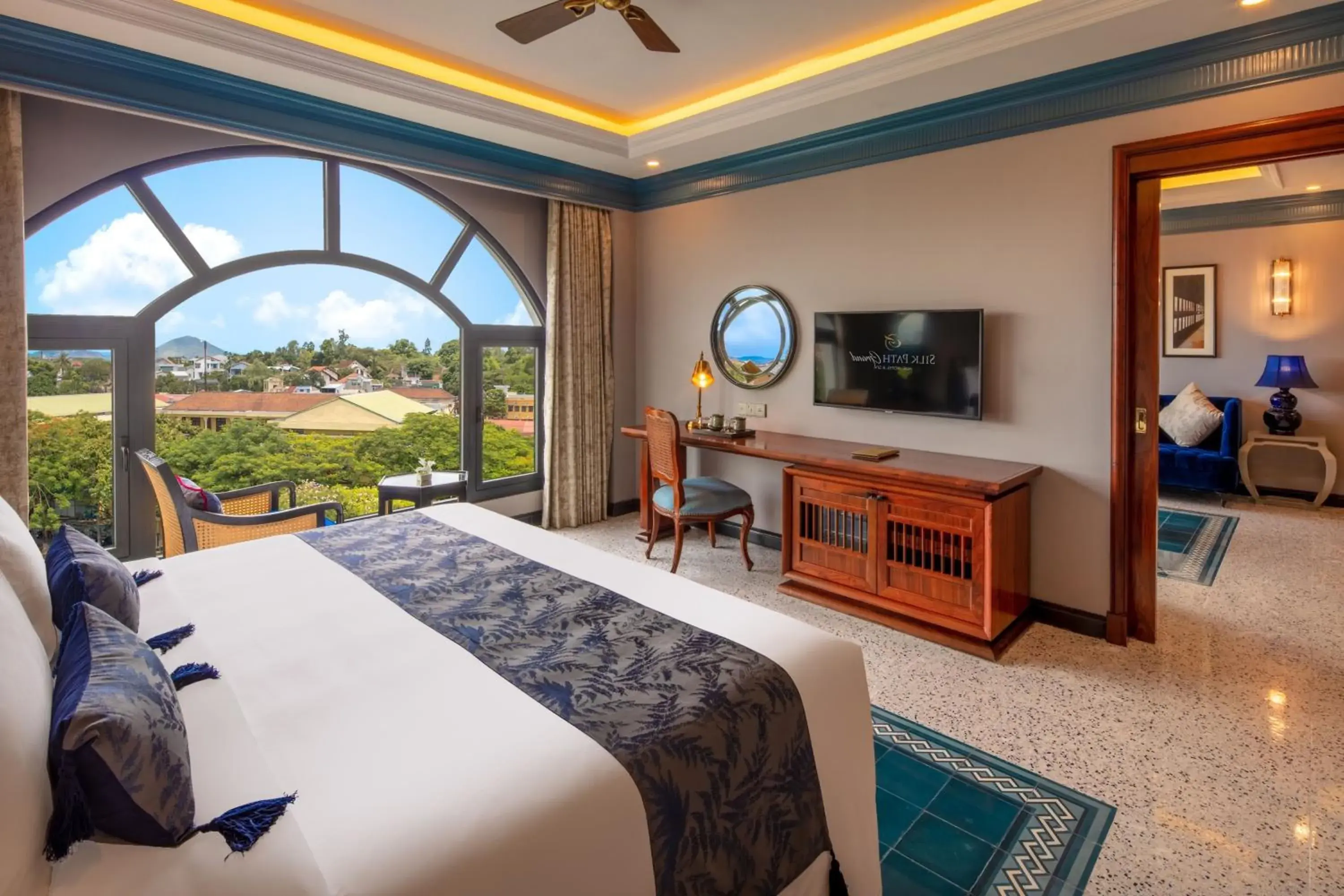 Photo of the whole room, Bed in Silk Path Grand Hue Hotel Photo of the whole room, Bed in Silk Path Grand Hue Hotel