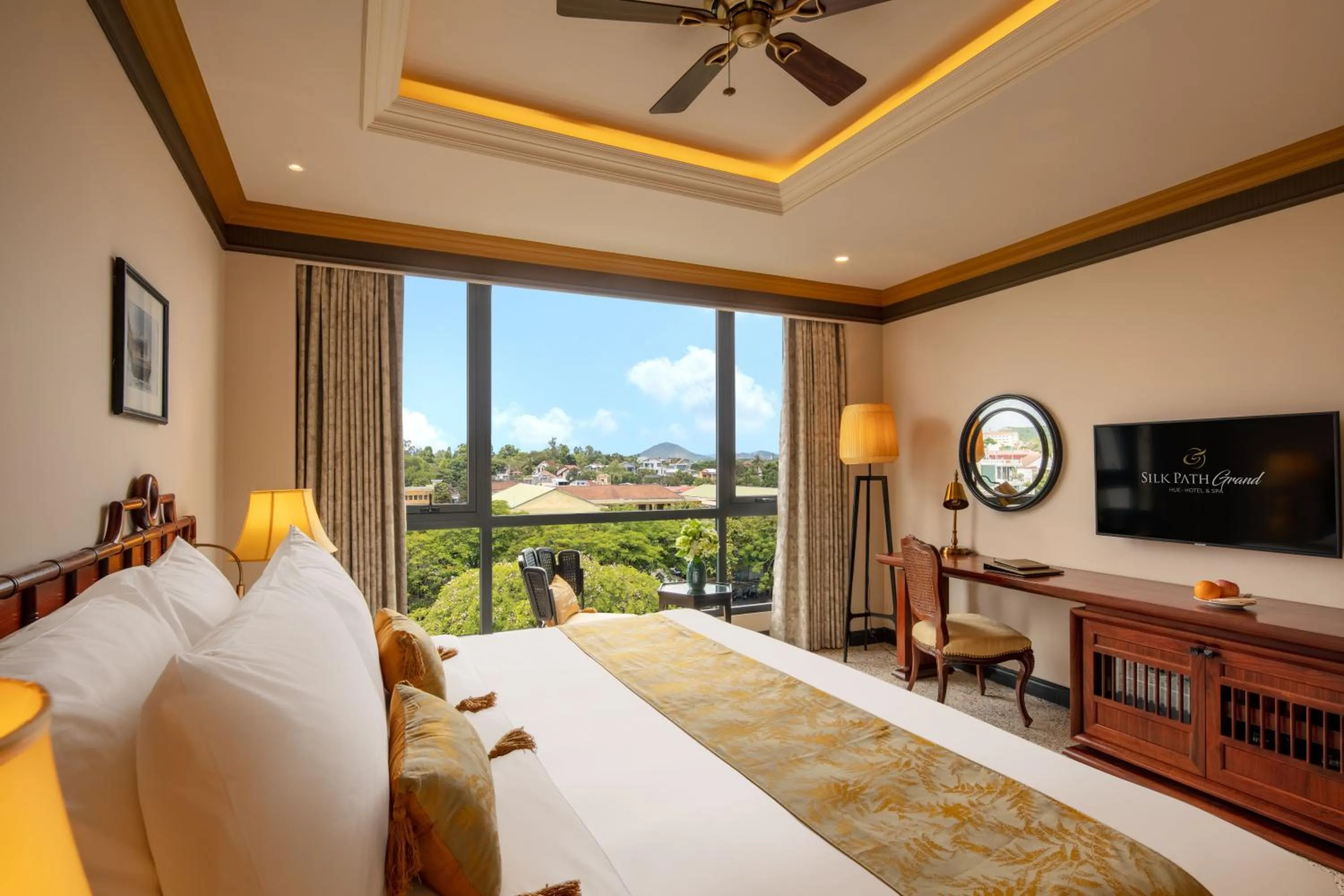 Bedroom, Bed in Silk Path Grand Hue Hotel