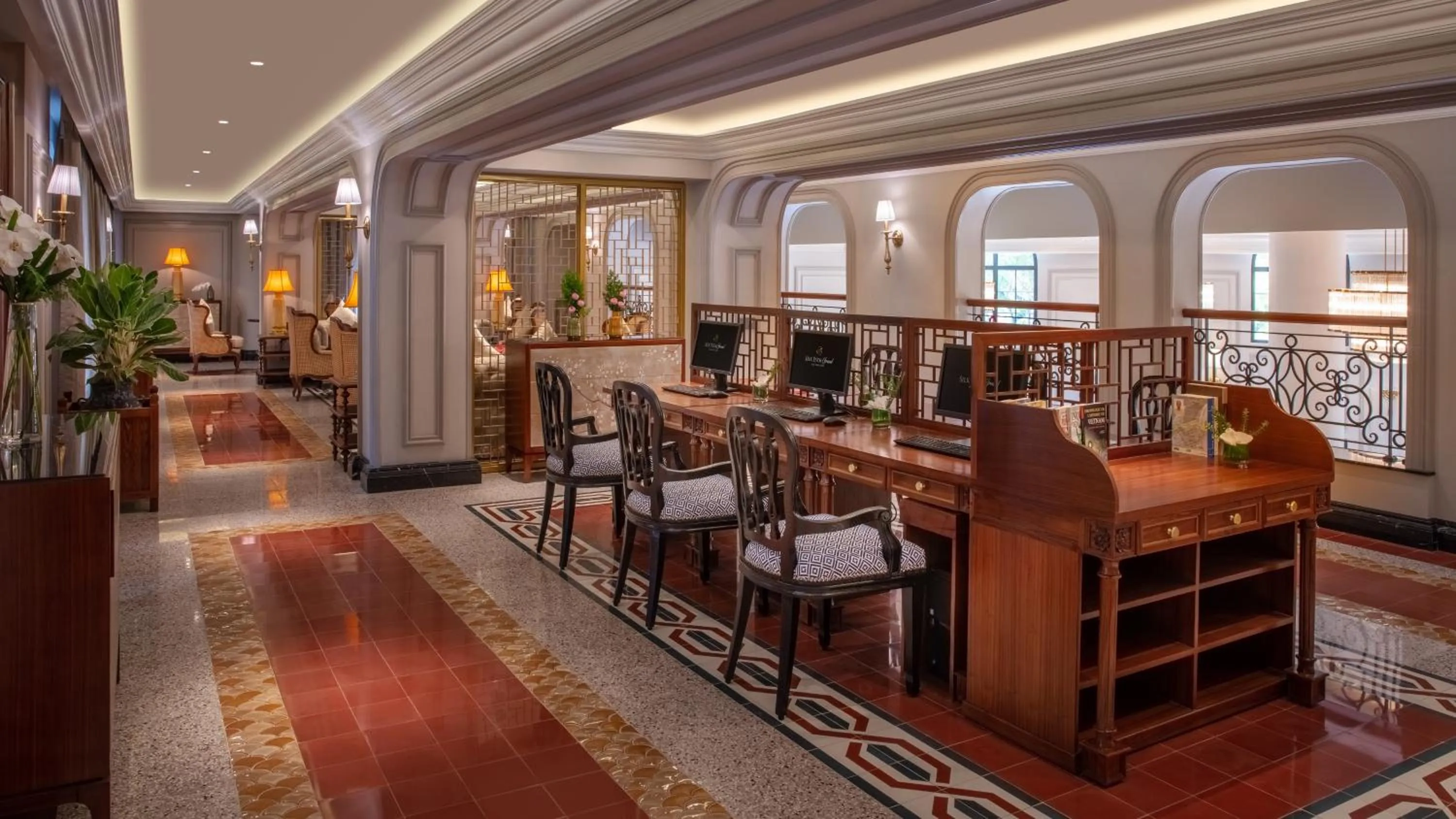 Business facilities in Silk Path Grand Hue Hotel