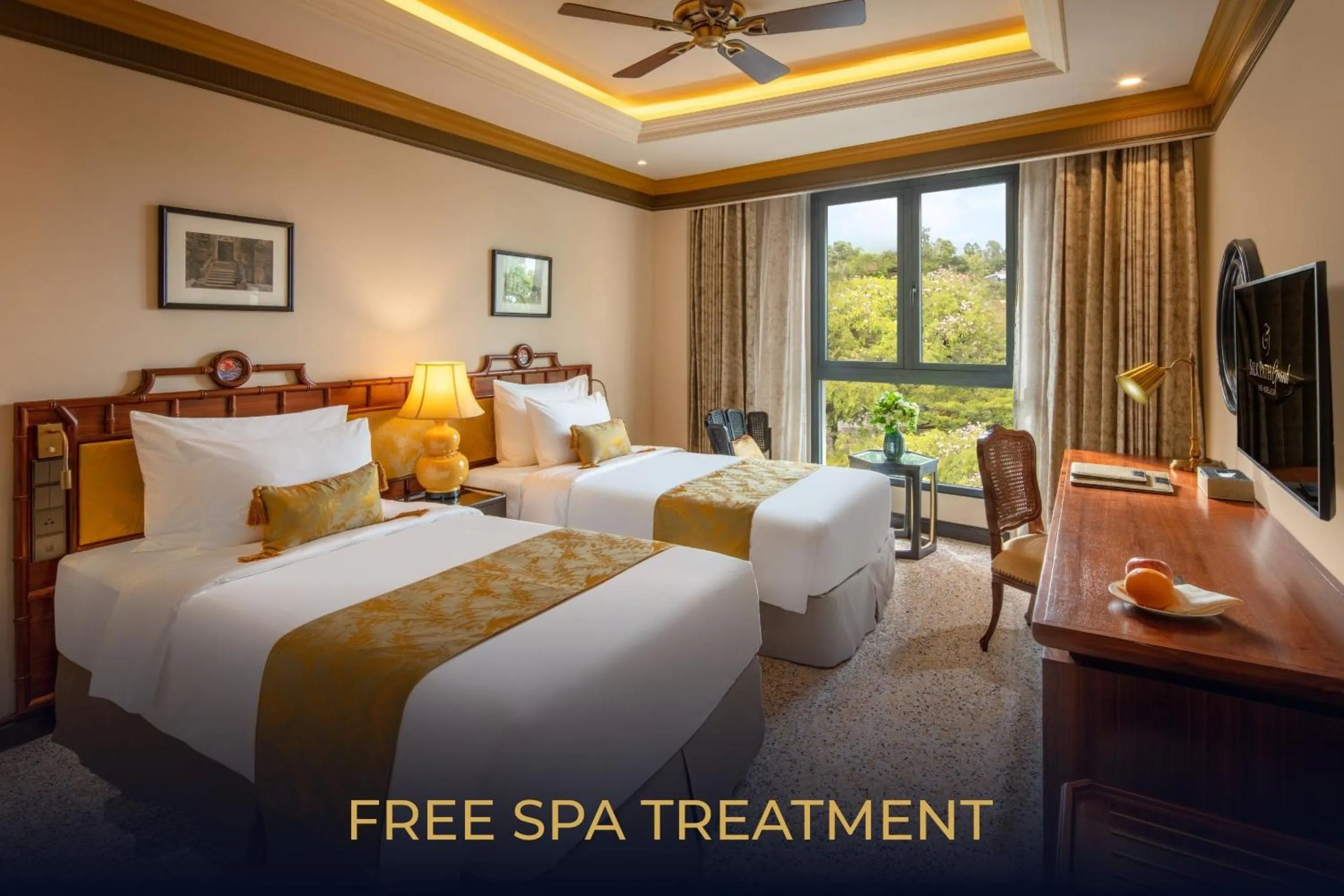 Deluxe Room - Free Spa Treatment in Silk Path Grand Hue Hotel