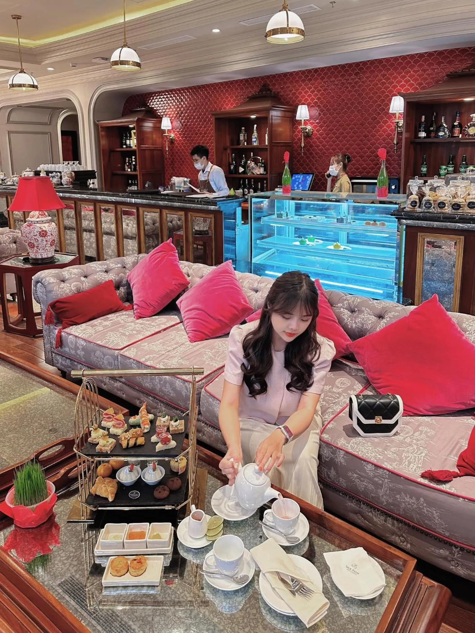 Food and drinks in Silk Path Grand Hue Hotel