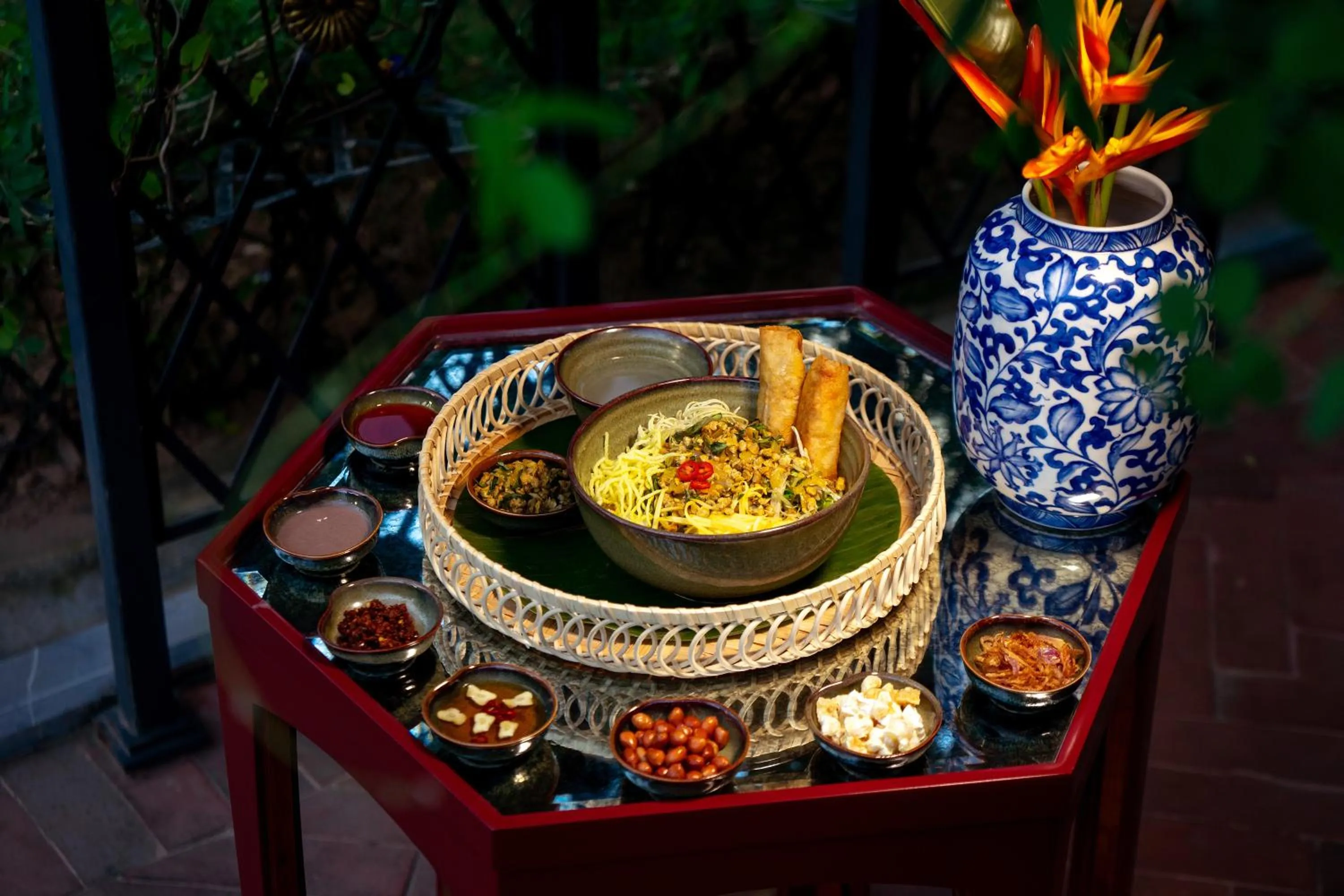 Food and drinks in Silk Path Grand Hue Hotel