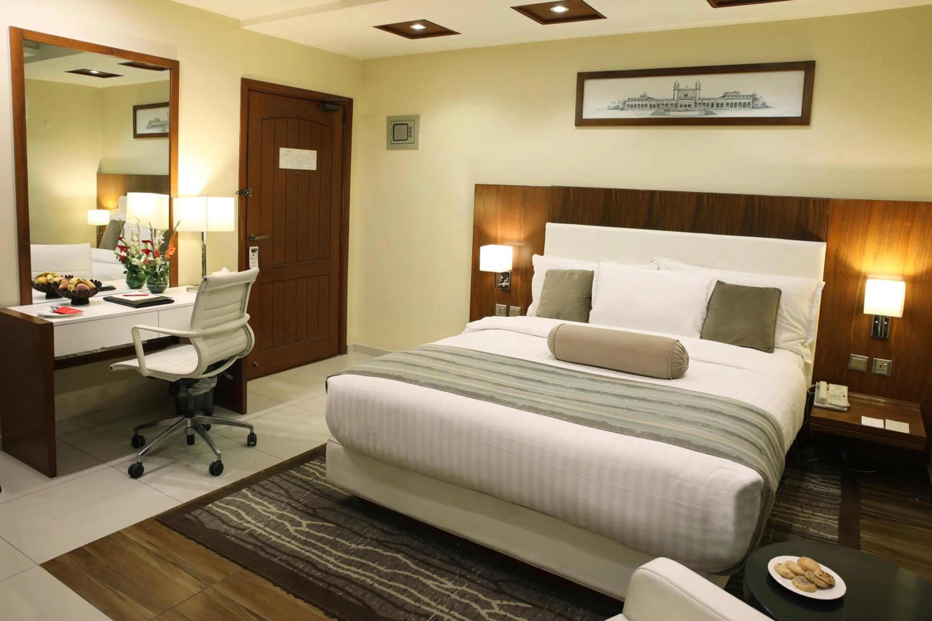 Bed in Avari Xpress Faisalabad