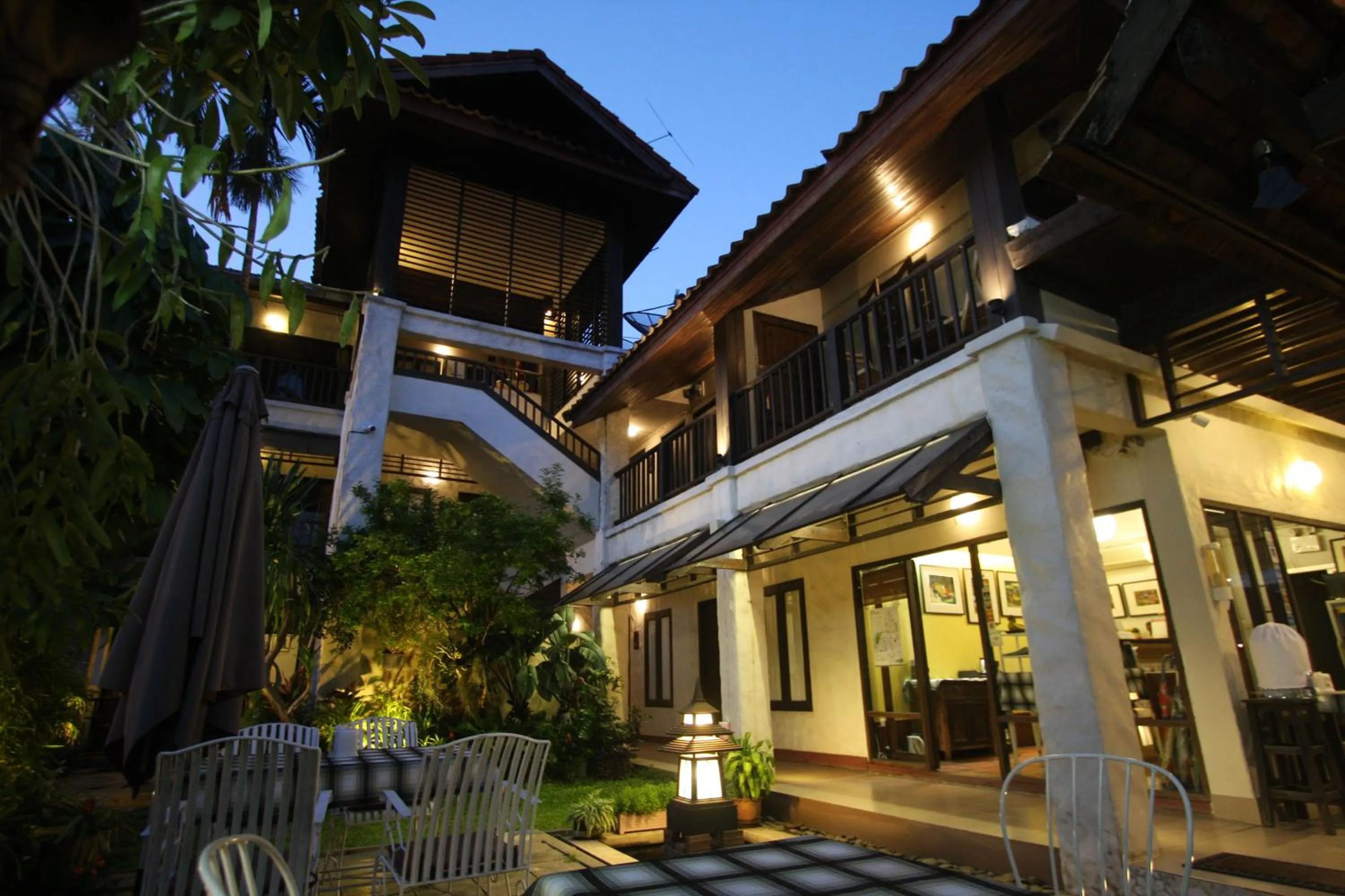 Property building in Baan Warabordee