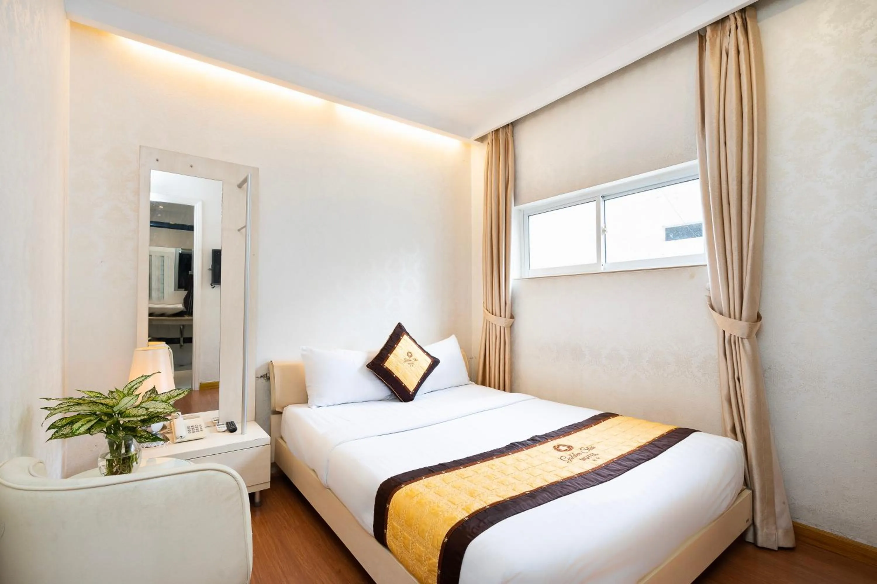 Bed in Golden Star Hotel