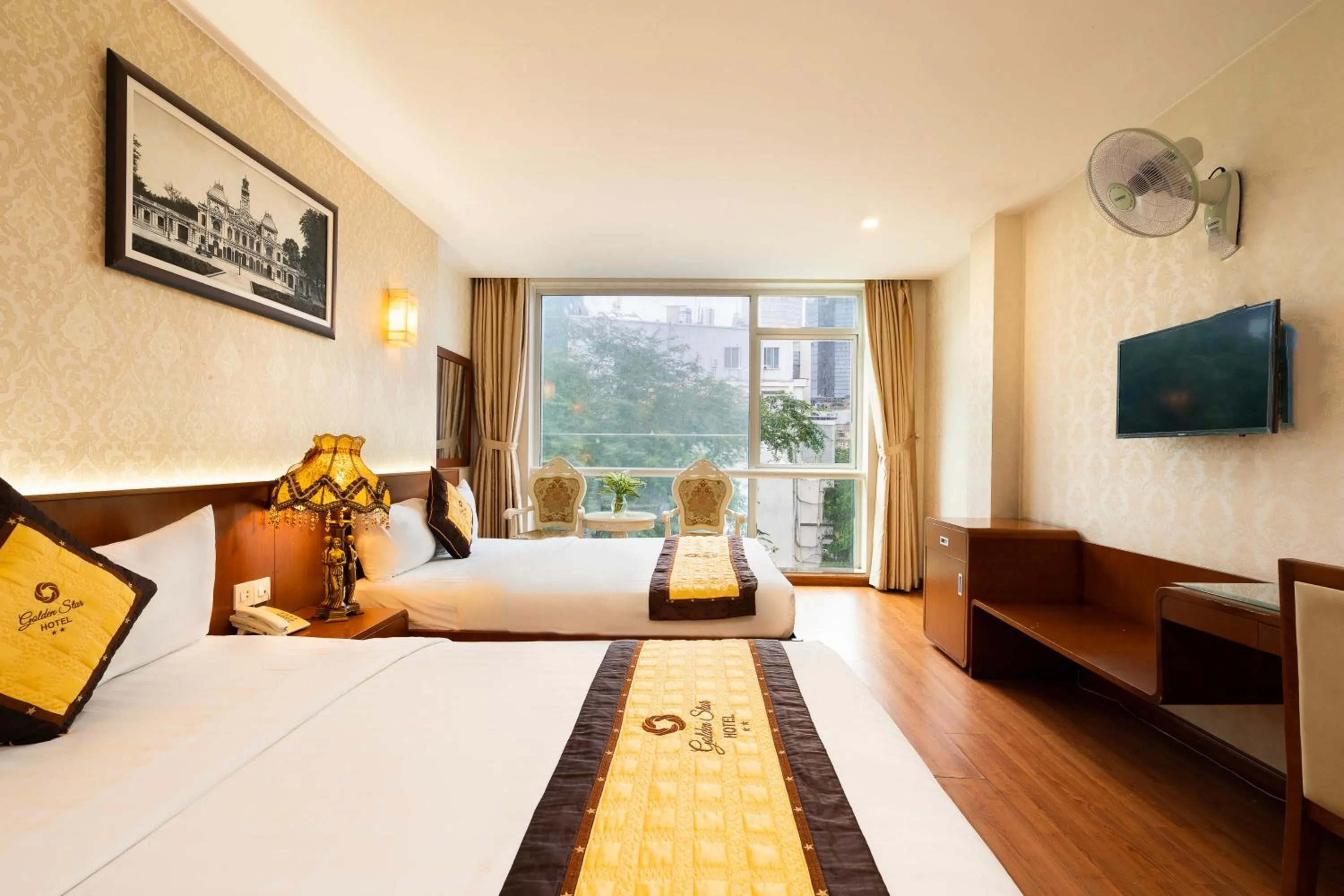 Bedroom, Bed in Golden Star Hotel