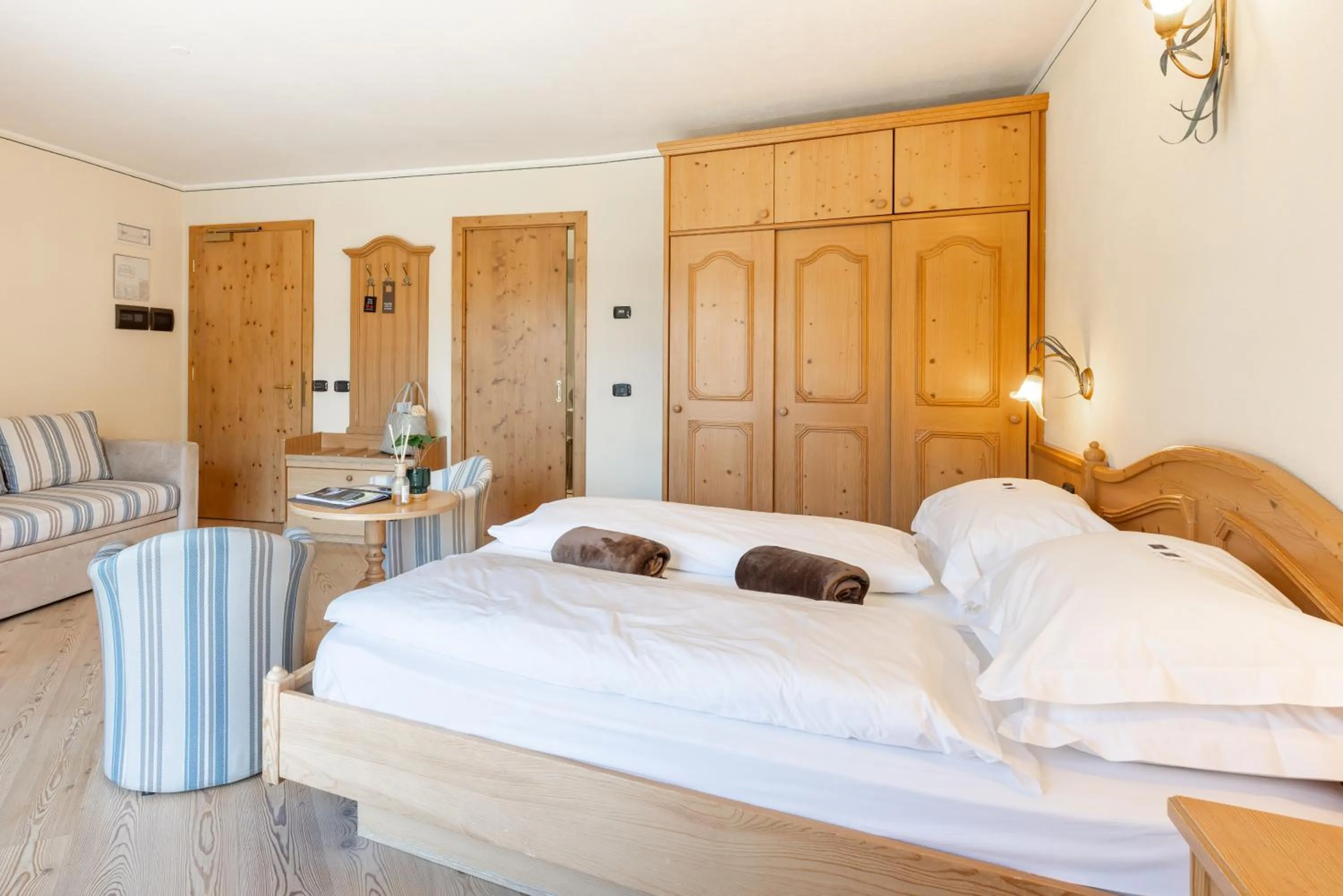 Bedroom, Bed in Hotel Flora