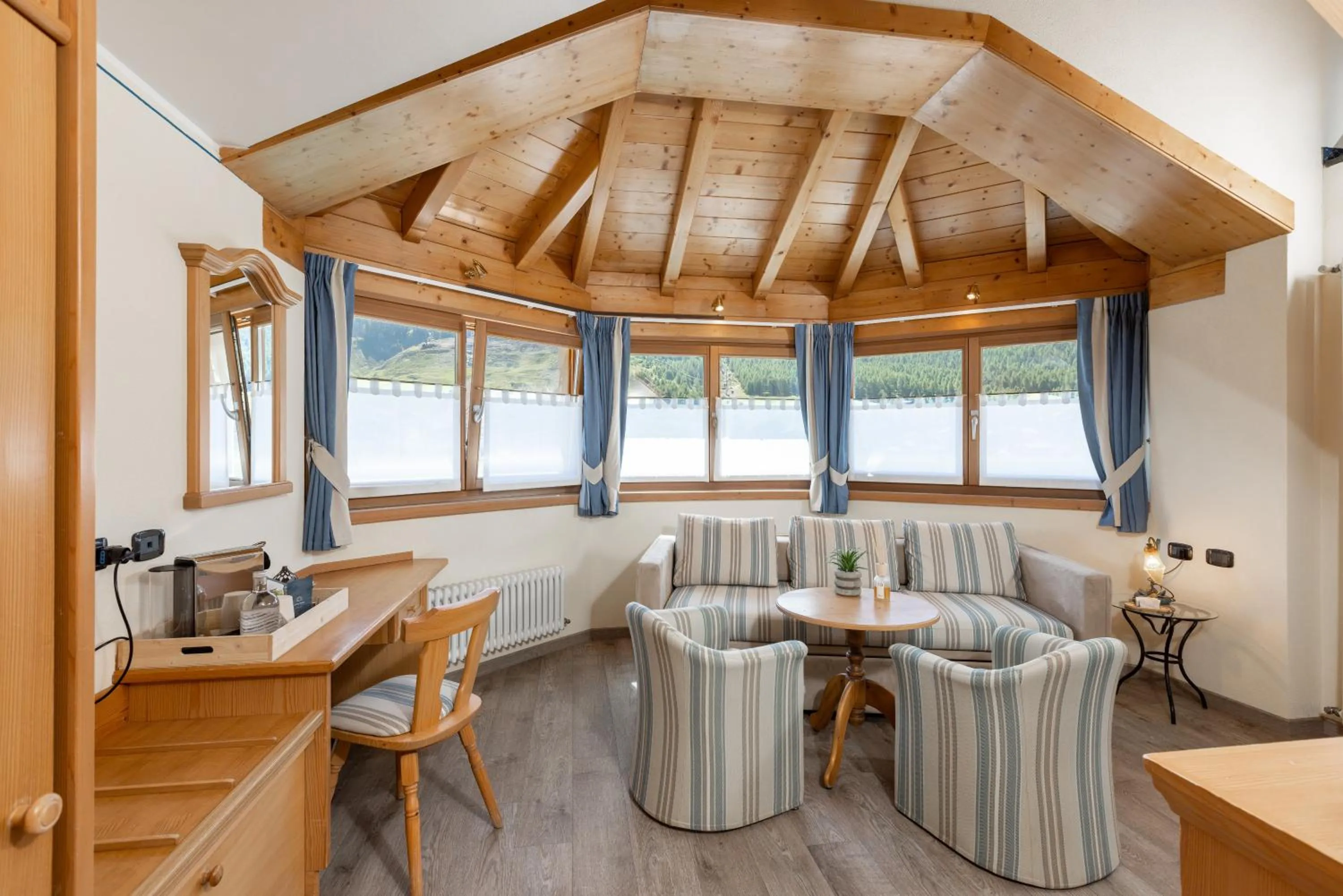 Bedroom in Hotel Flora