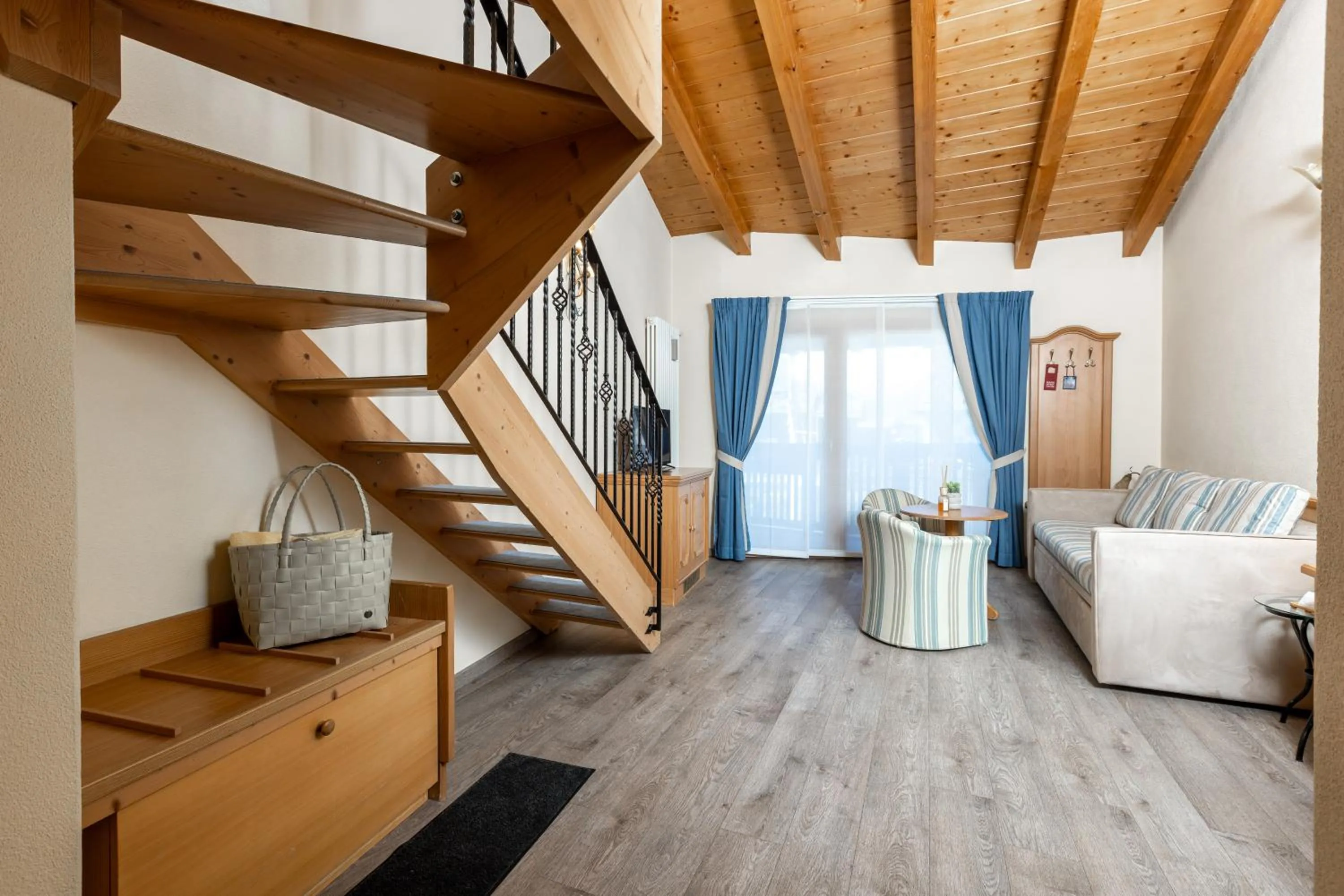 Bedroom, Bed in Hotel Flora