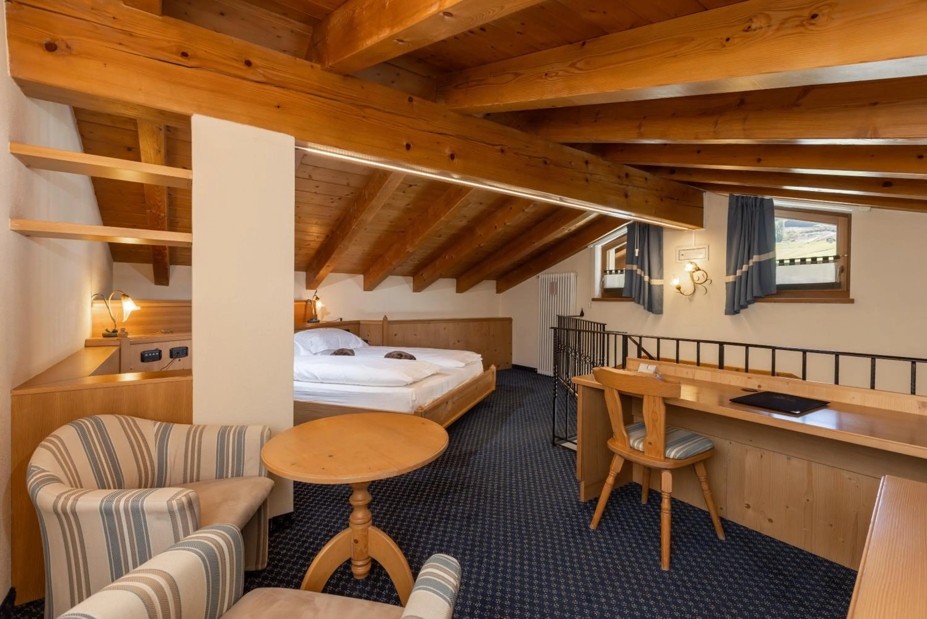 Bedroom, Bed in Hotel Flora