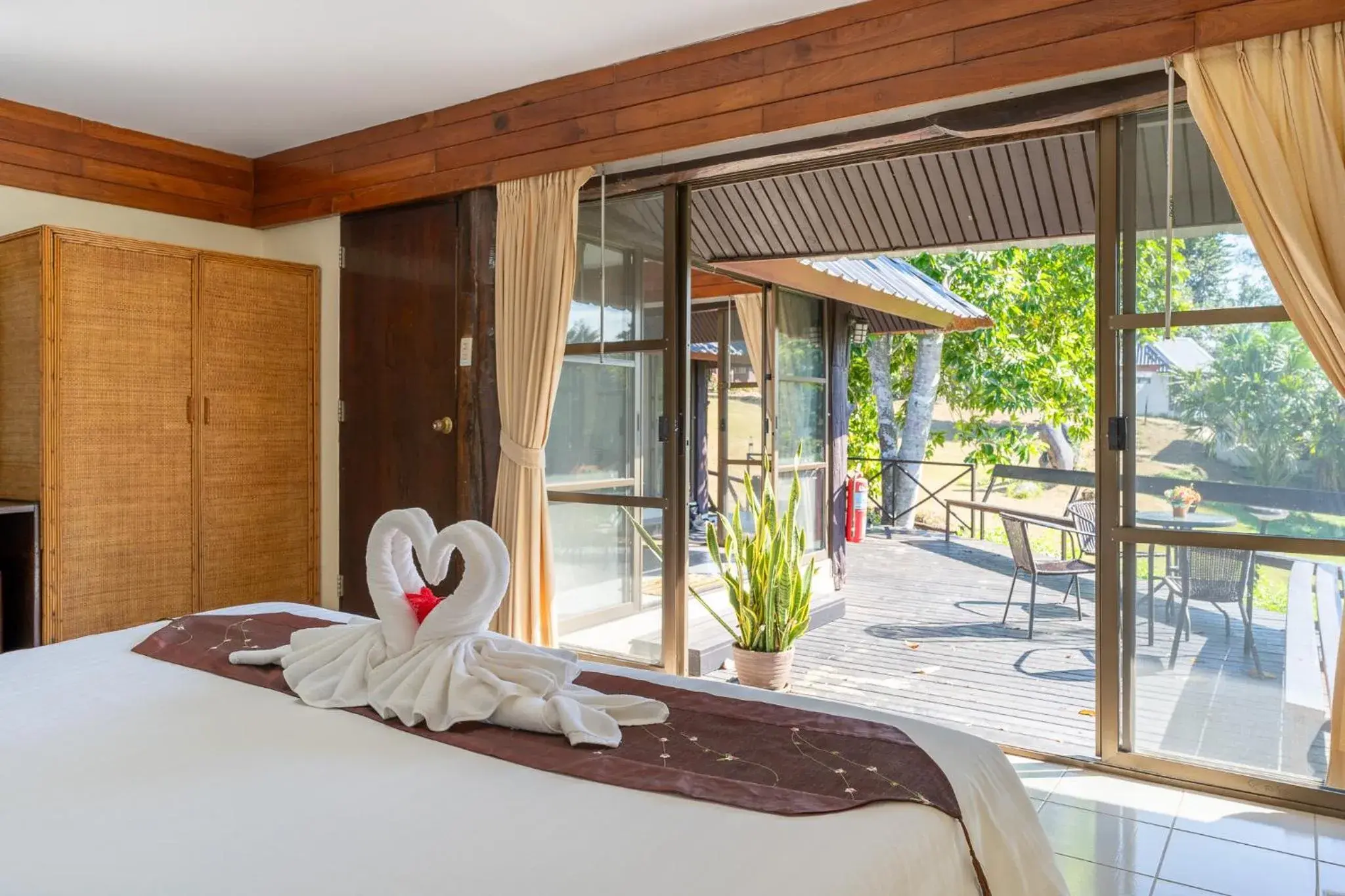 Bedroom, Bed in Pung-Waan Resort Bedroom, Bed in Pung-Waan Resort