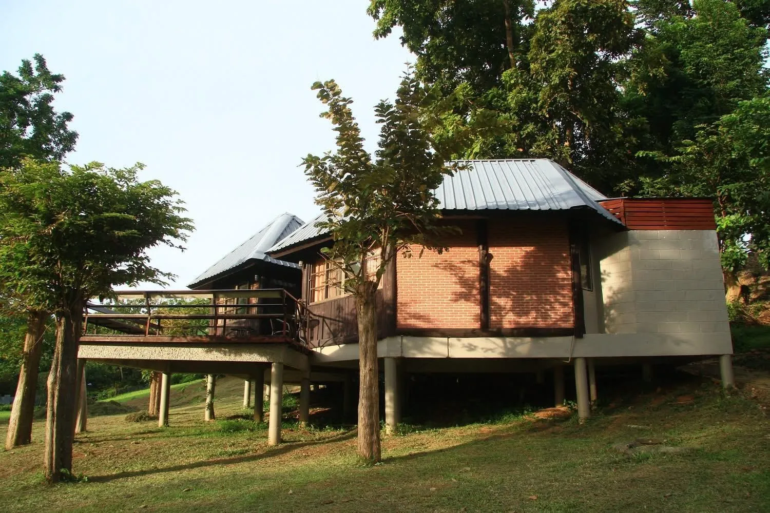 Property building in Pung-Waan Resort