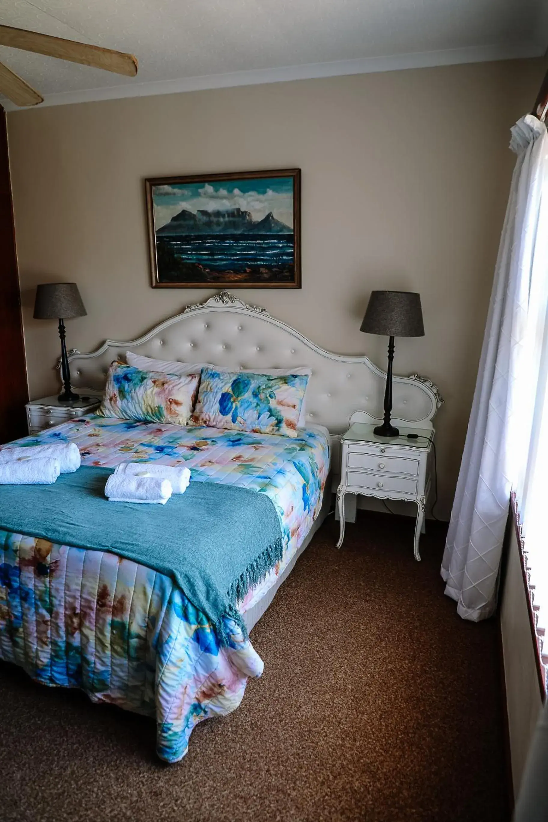 Double Room with Shared Bathroom - single occupancy in Die C Skulp Double Room with Shared Bathroom - single occupancy in Die C Skulp